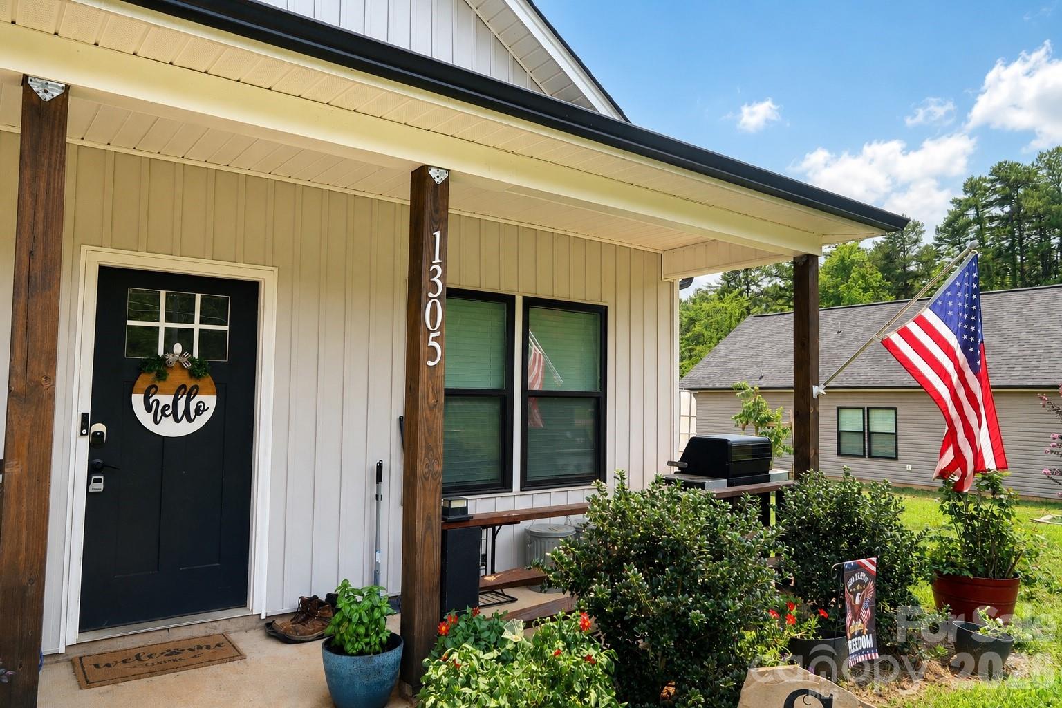 1305 Scout Road Property Photo 4