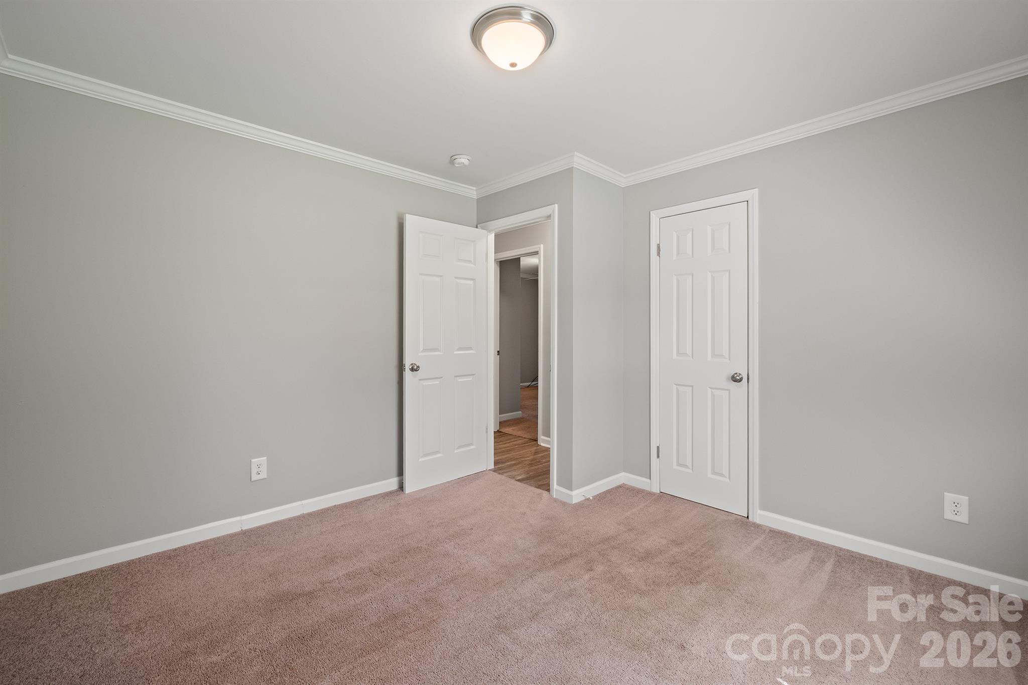 111 Lois Court Property Photo 17