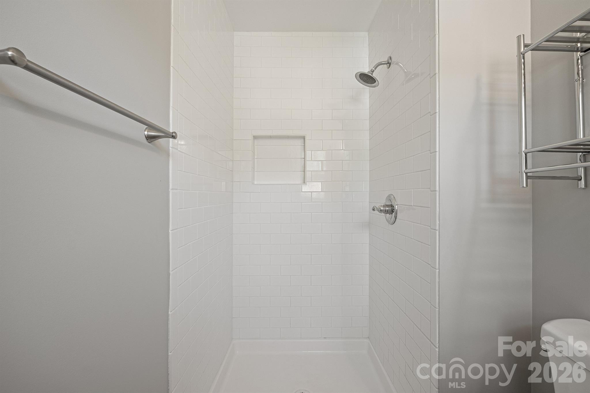 111 Lois Court Property Photo 26