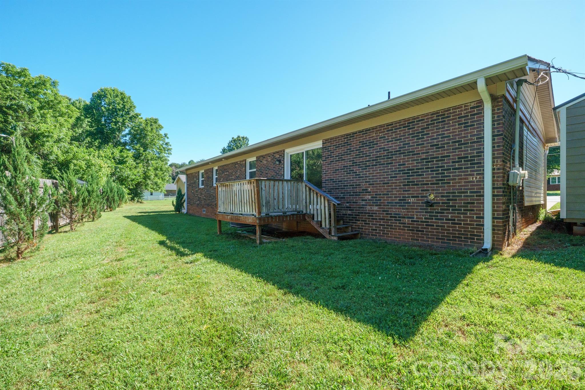 111 Lois Court Property Photo 31