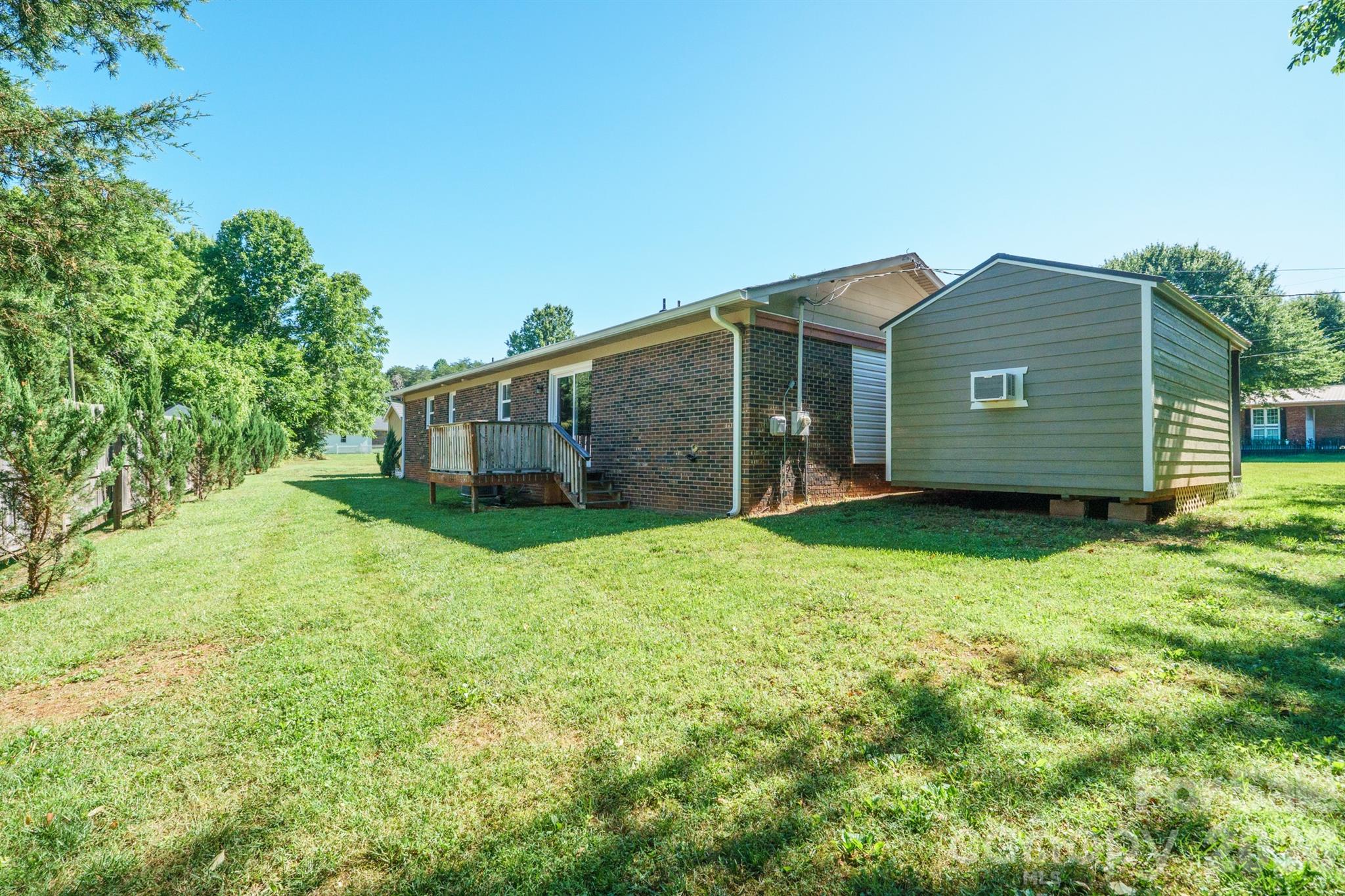 111 Lois Court Property Photo 32