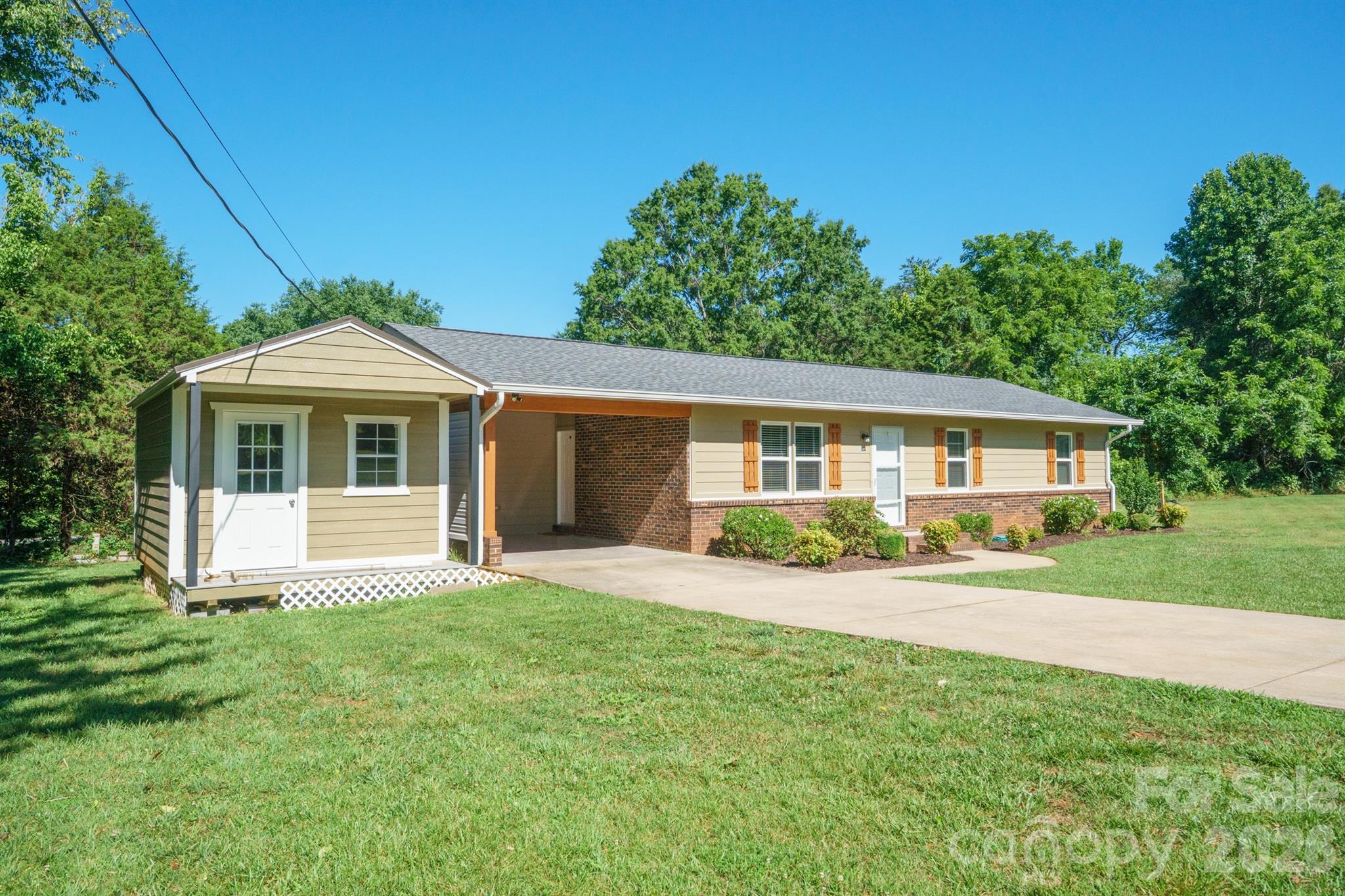 111 Lois Court Property Photo 34