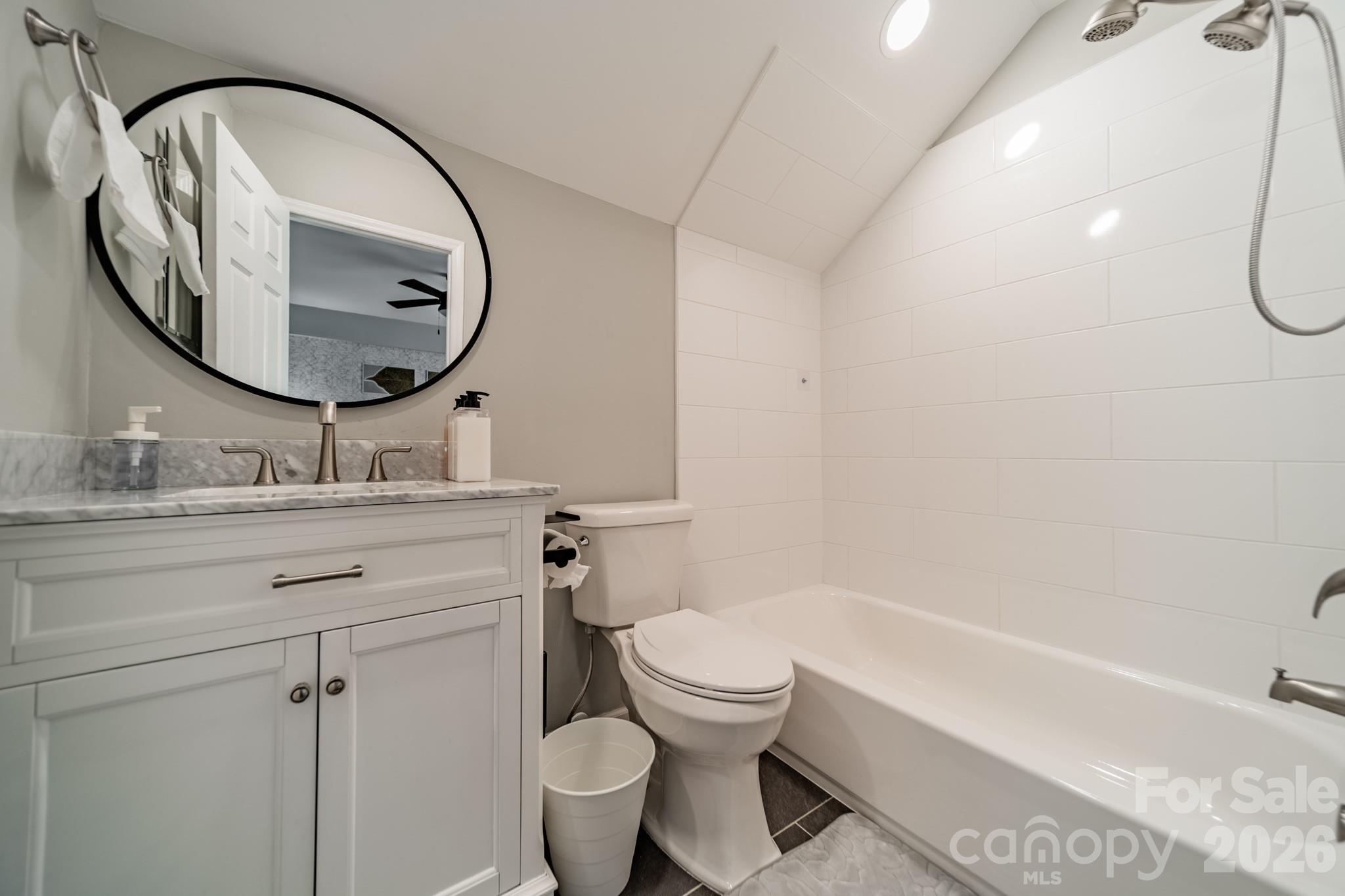 513 N Graham Street 3h Property Photo 25