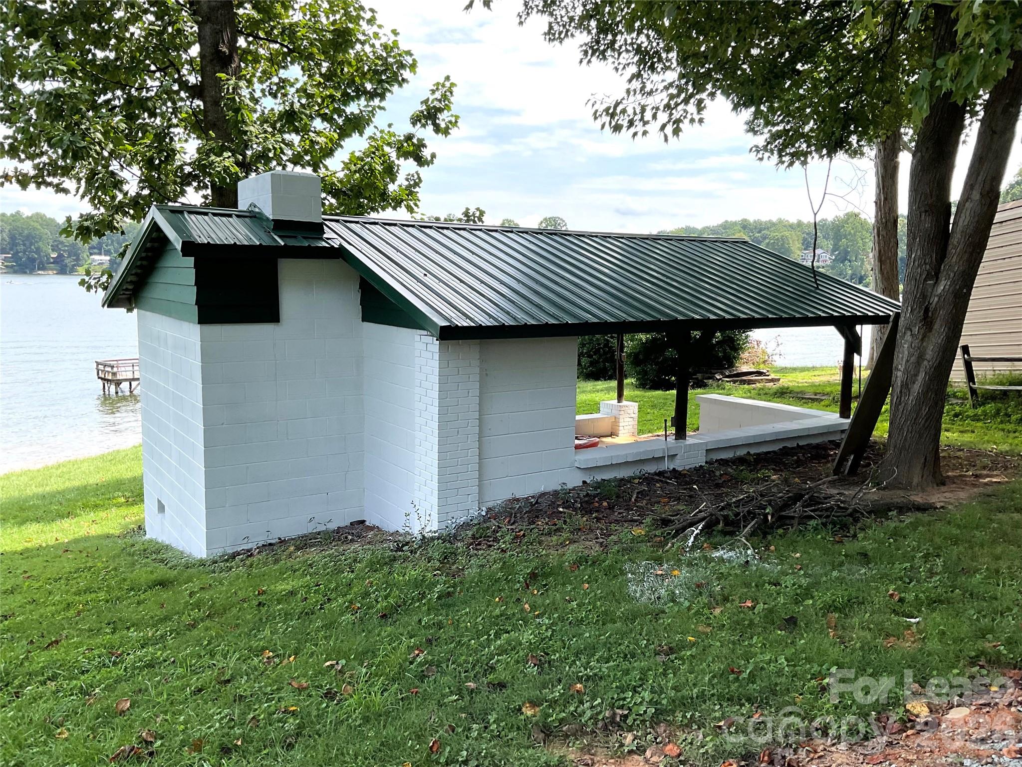6950 Ingleside Drive Property Photo 12