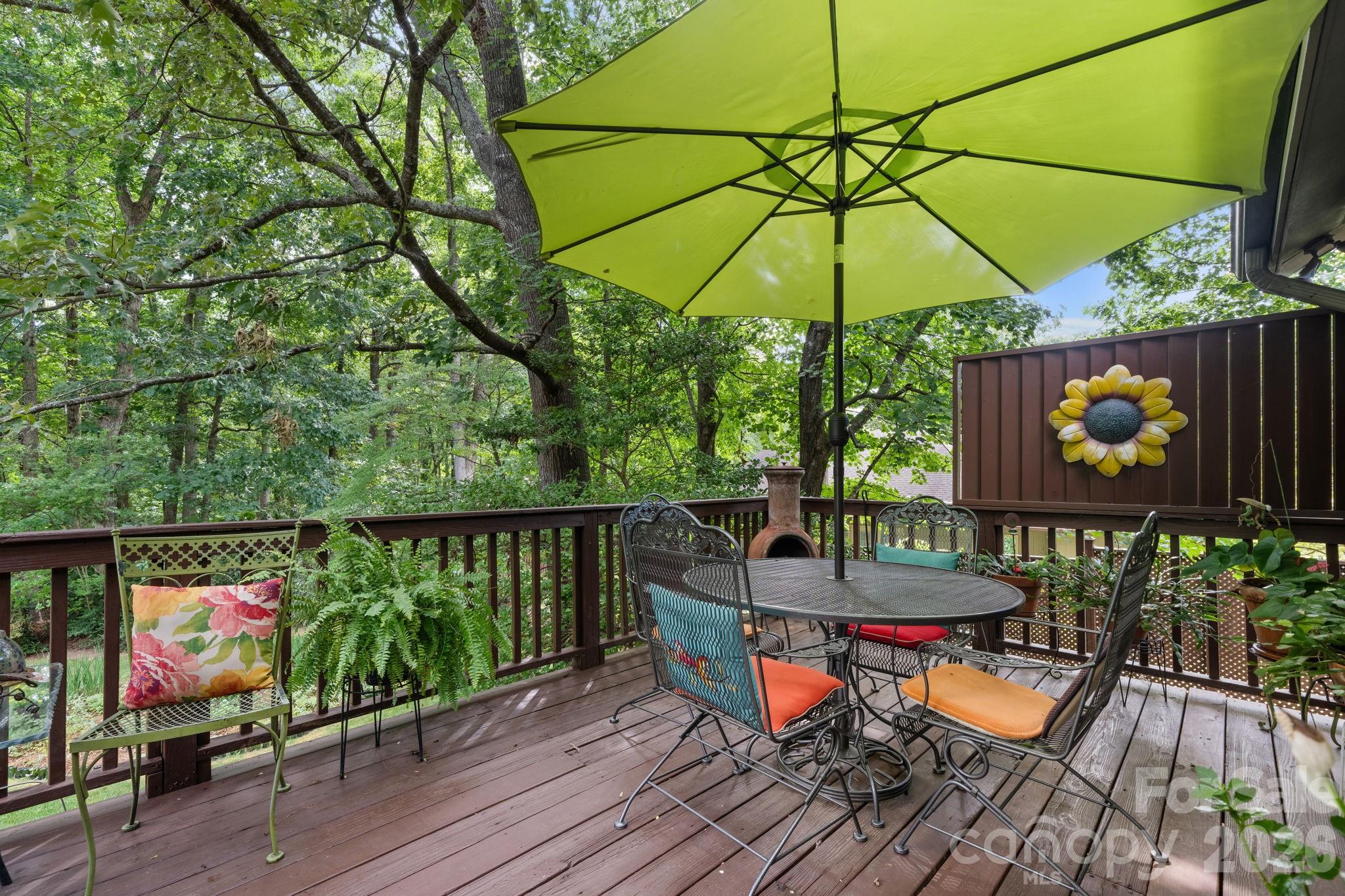 446 17th Avenue Drive Property Photo 7