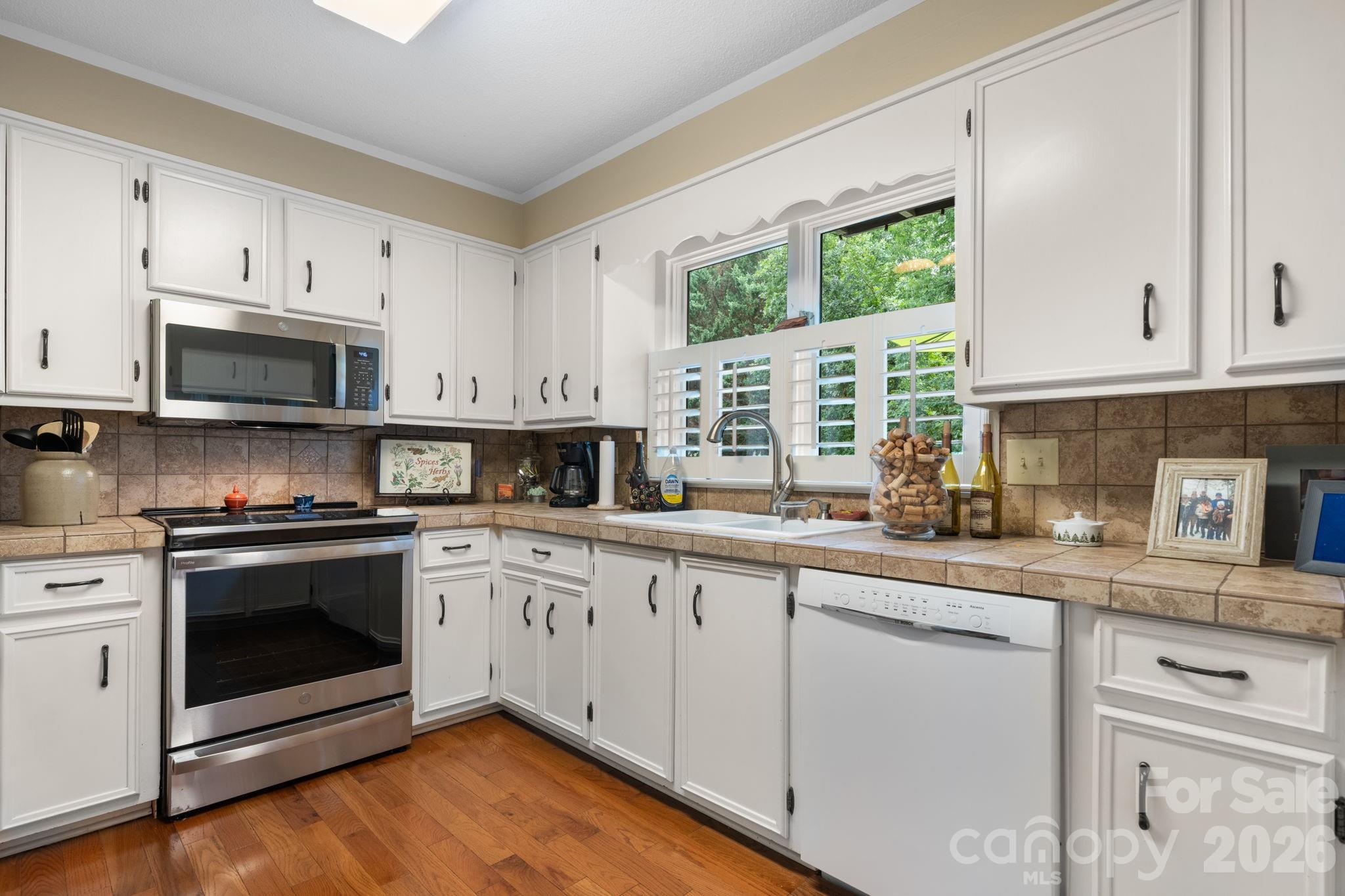 446 17th Avenue Drive Property Photo 11
