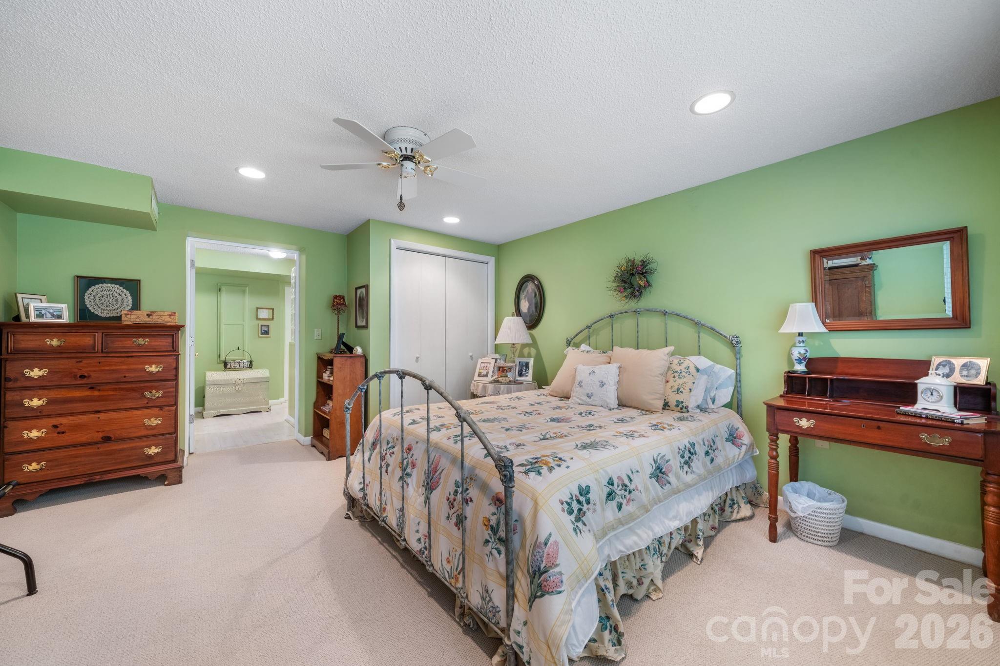 446 17th Avenue Drive Property Photo 31