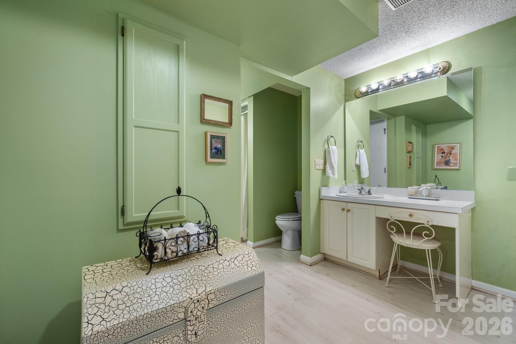 446 17th Avenue Drive Property Photo 33