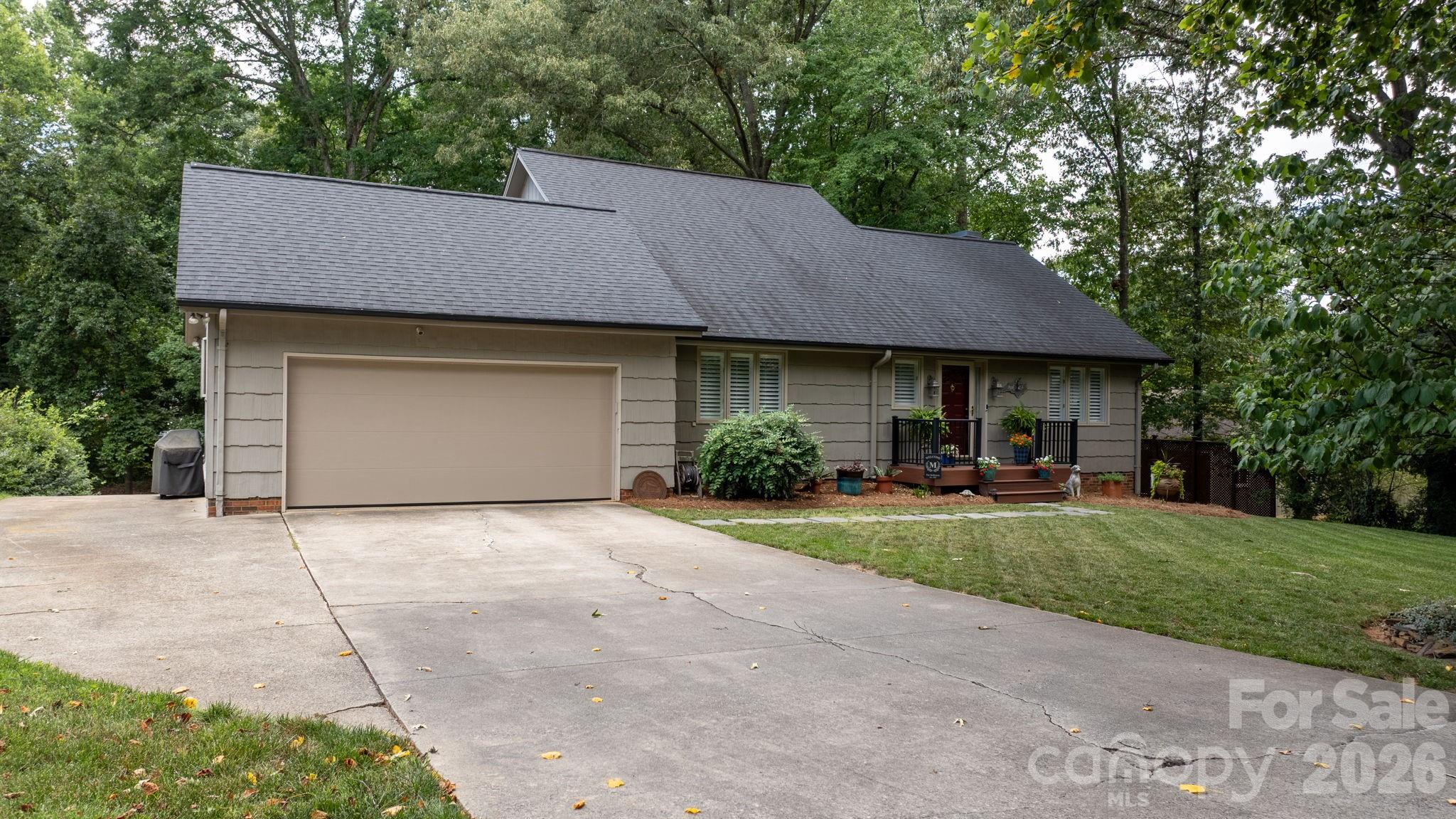 446 17th Avenue Drive Property Photo 48