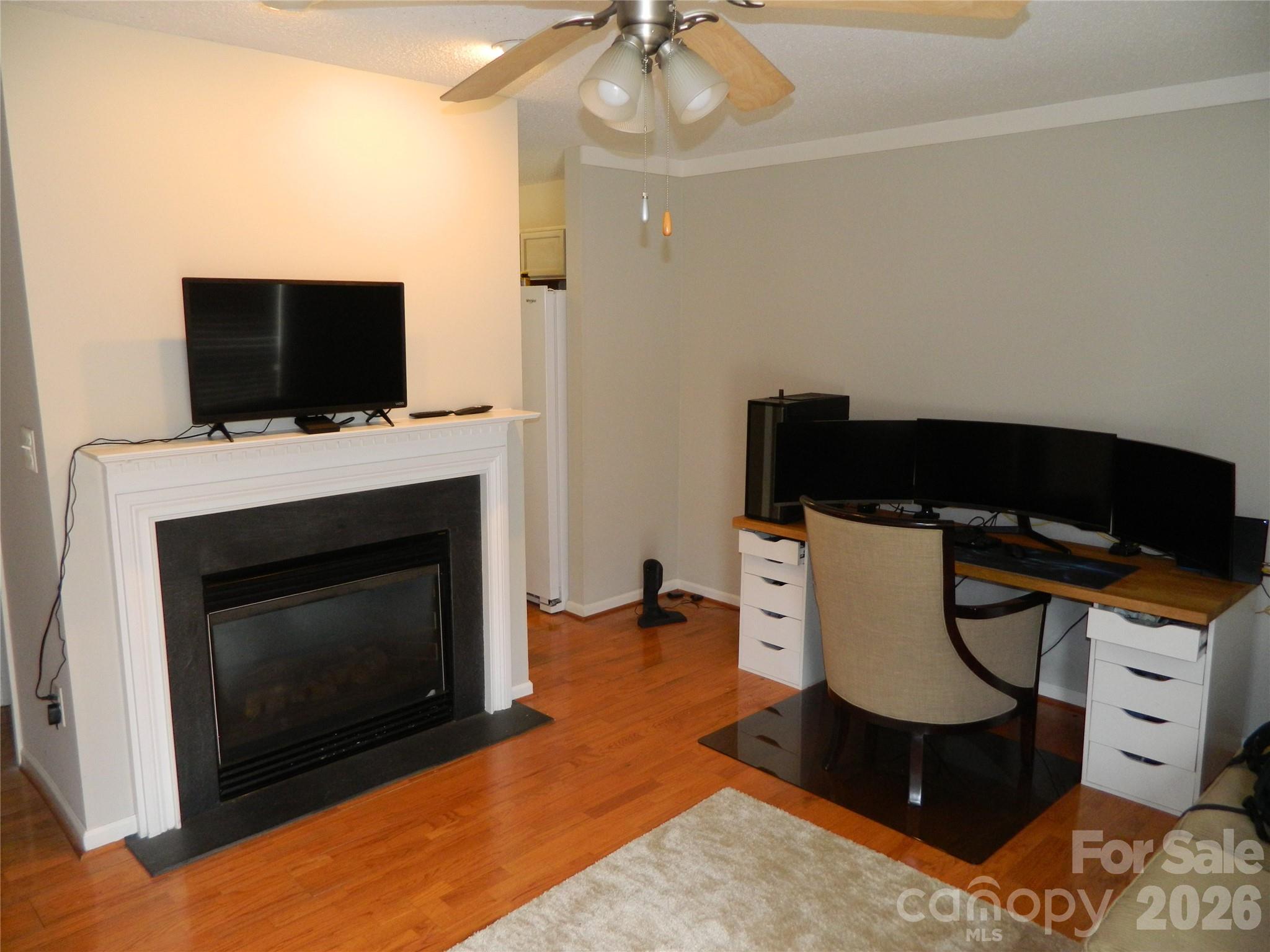 223 Linkside Court Property Photo 2
