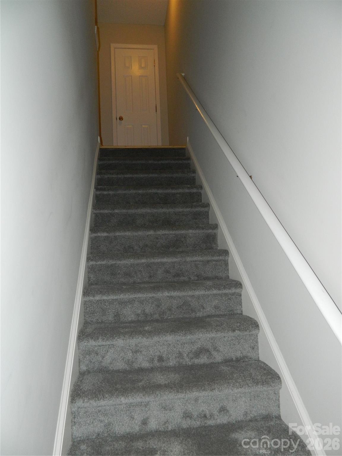 223 Linkside Court Property Photo 8
