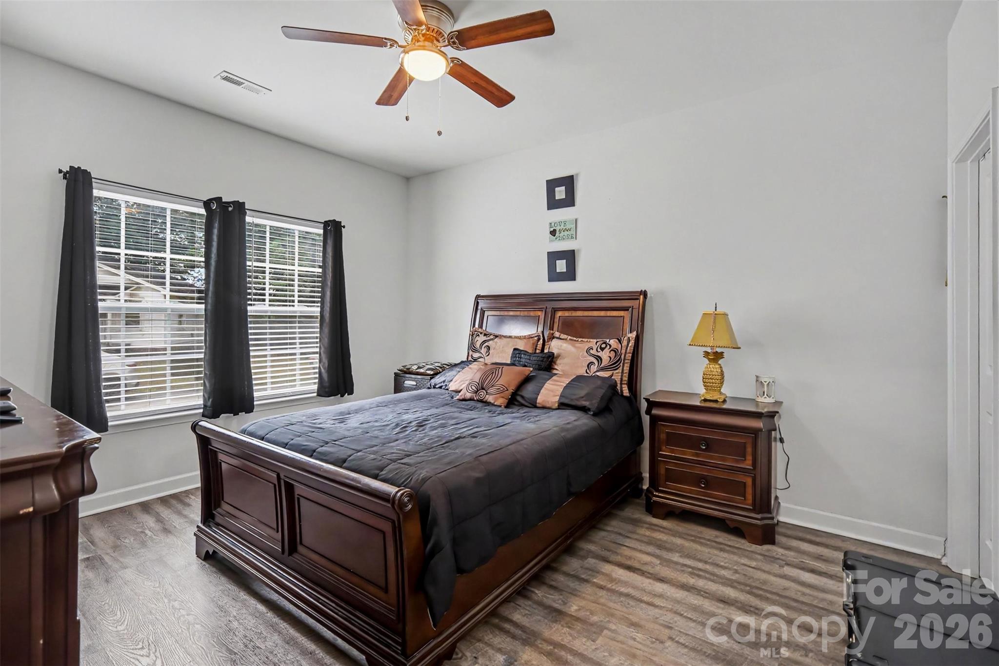 2703 S Calvary Street Property Photo 15
