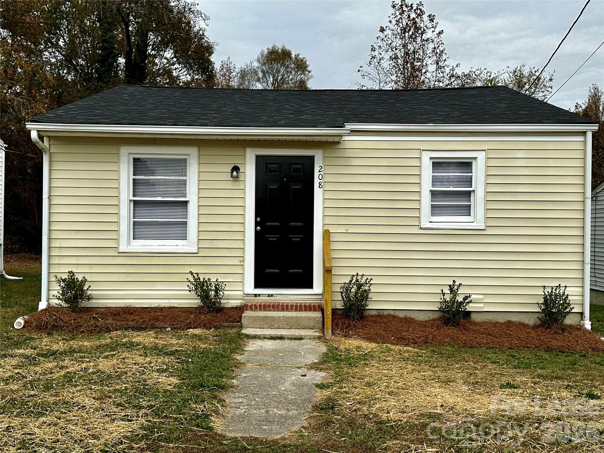 208 S Lexington Drive Property Photo 1