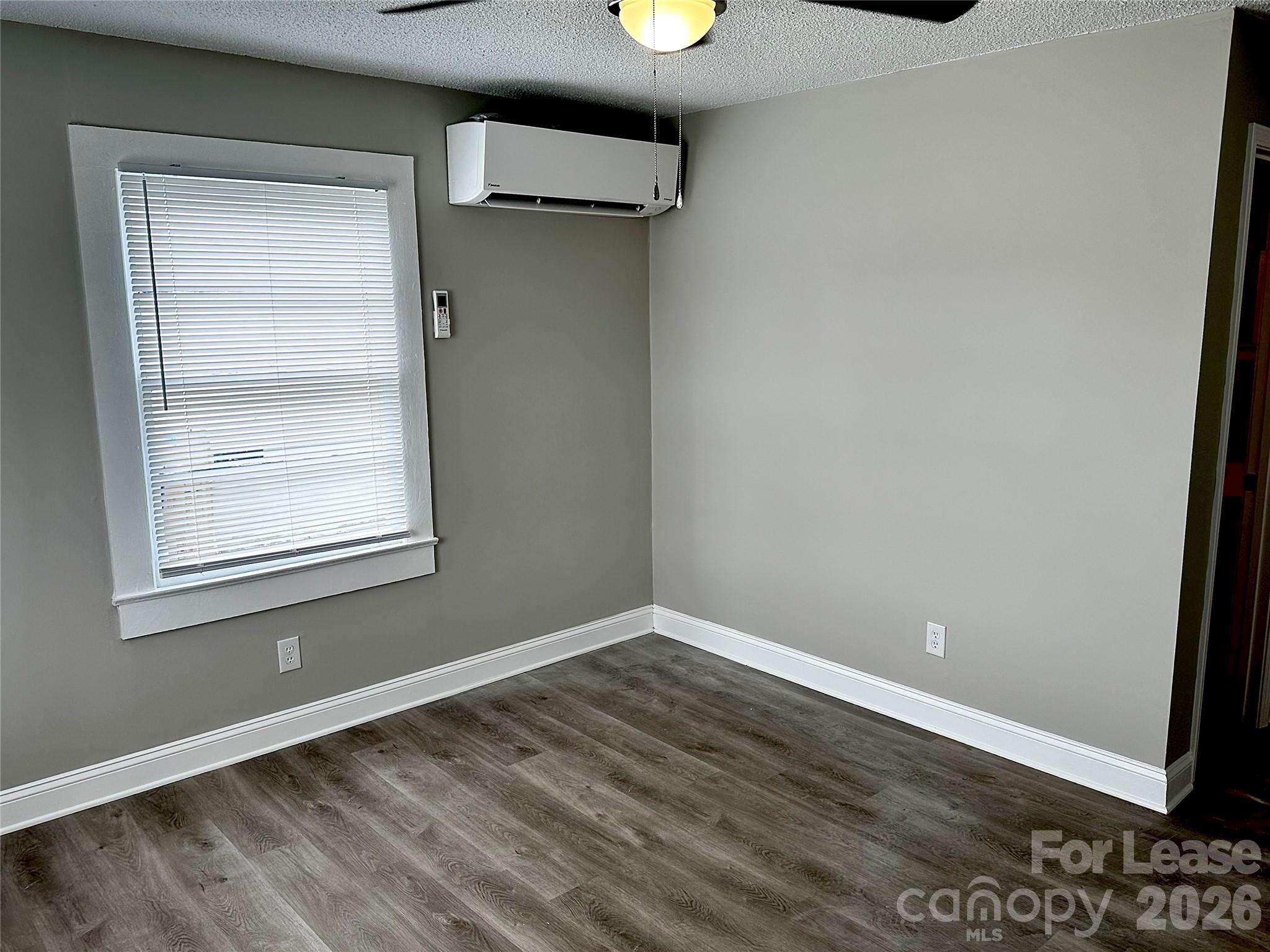 208 S Lexington Drive Property Photo 8