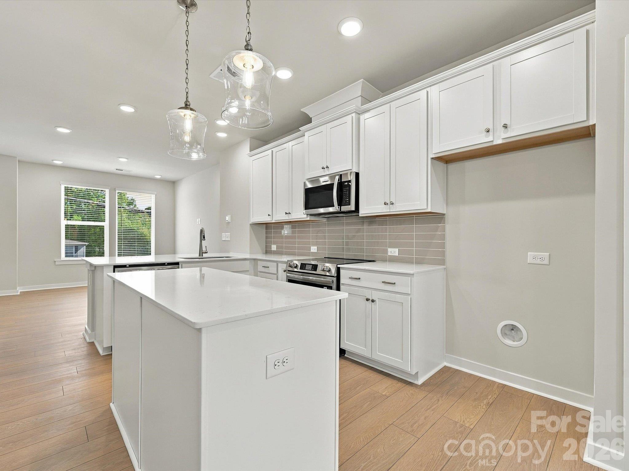 3948 Craig Avenue Property Photo 2