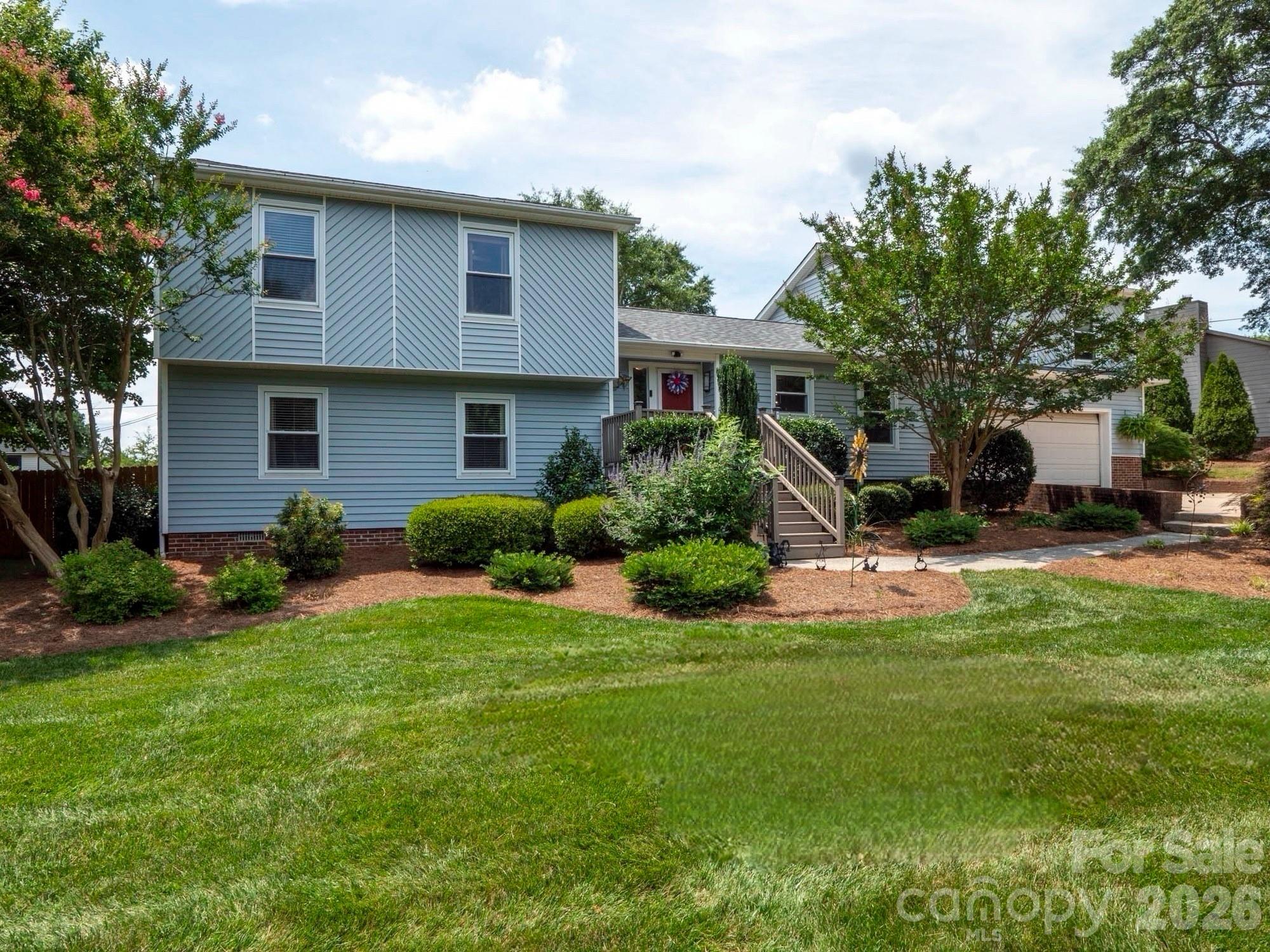 1641 Brook Drive Property Photo 1