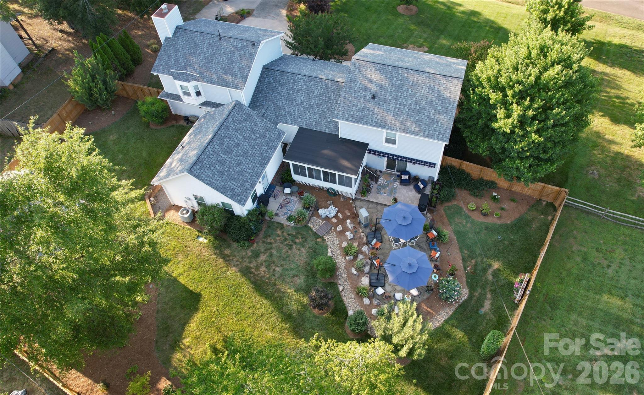 1641 Brook Drive Property Photo 3