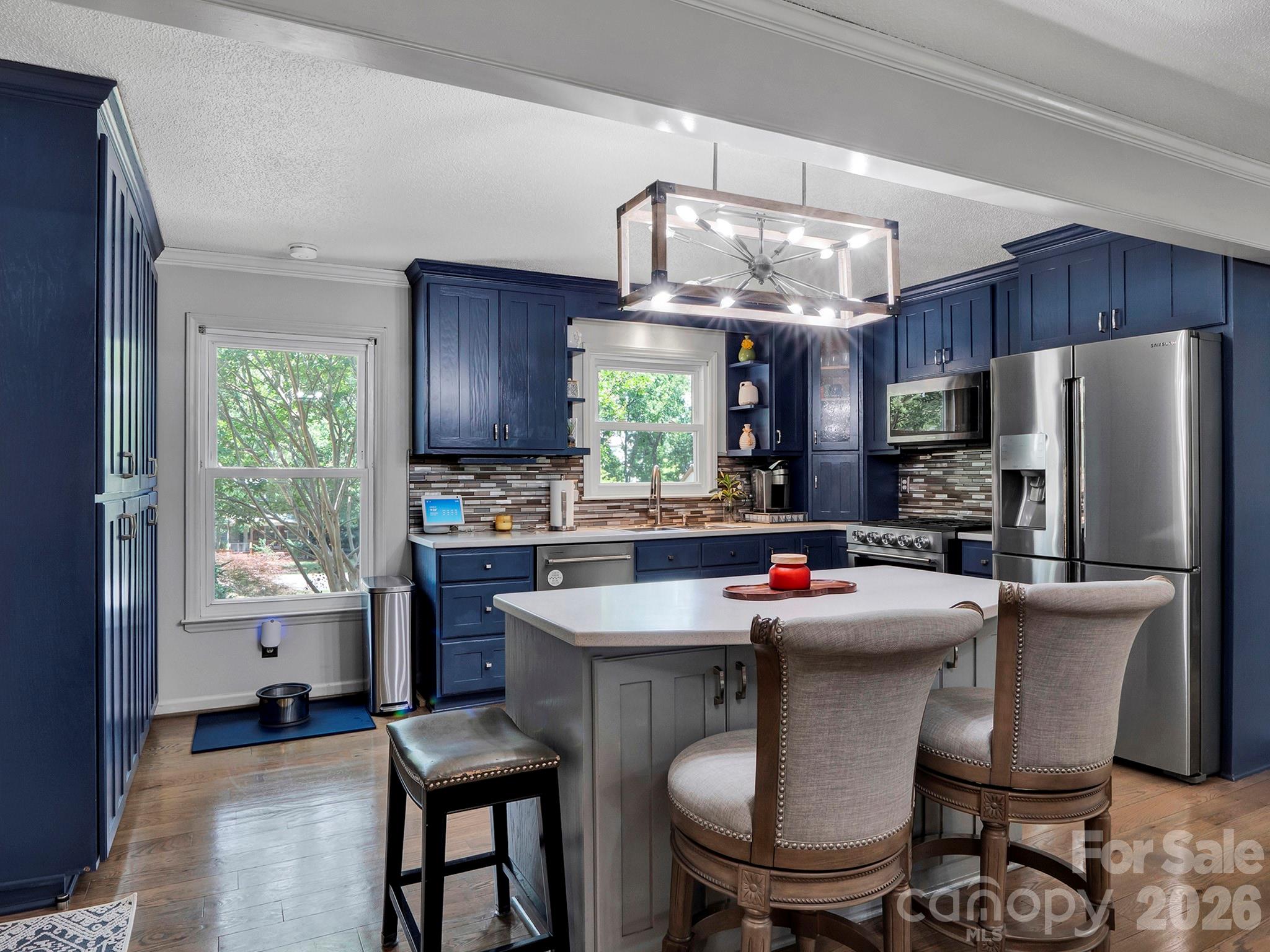 1641 Brook Drive Property Photo 10