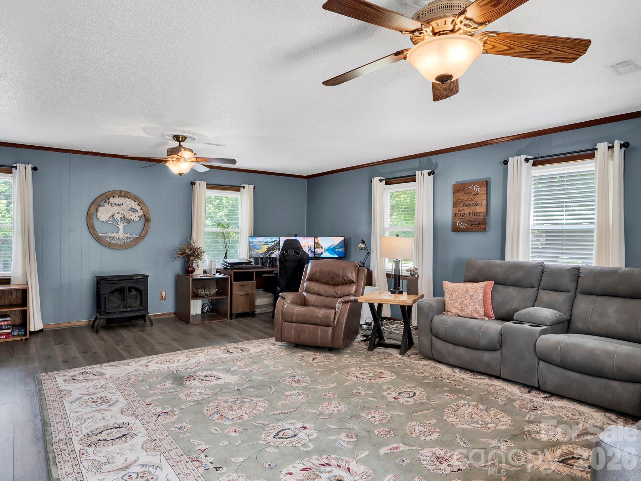 1641 Brook Drive Property Photo 17