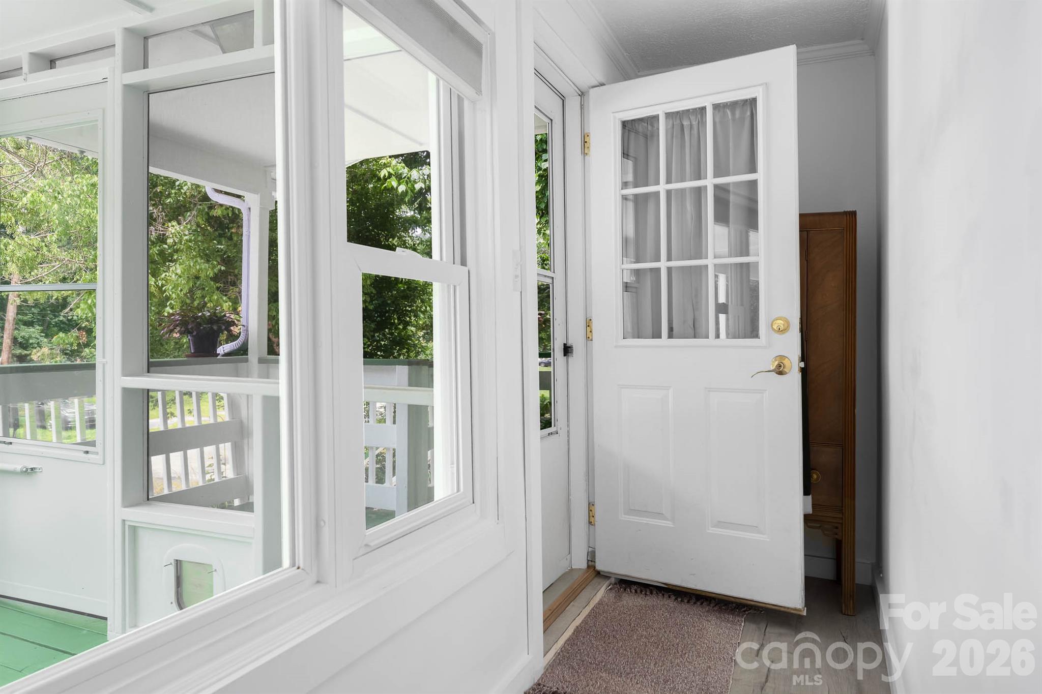 389 Rollins Road Property Photo 5