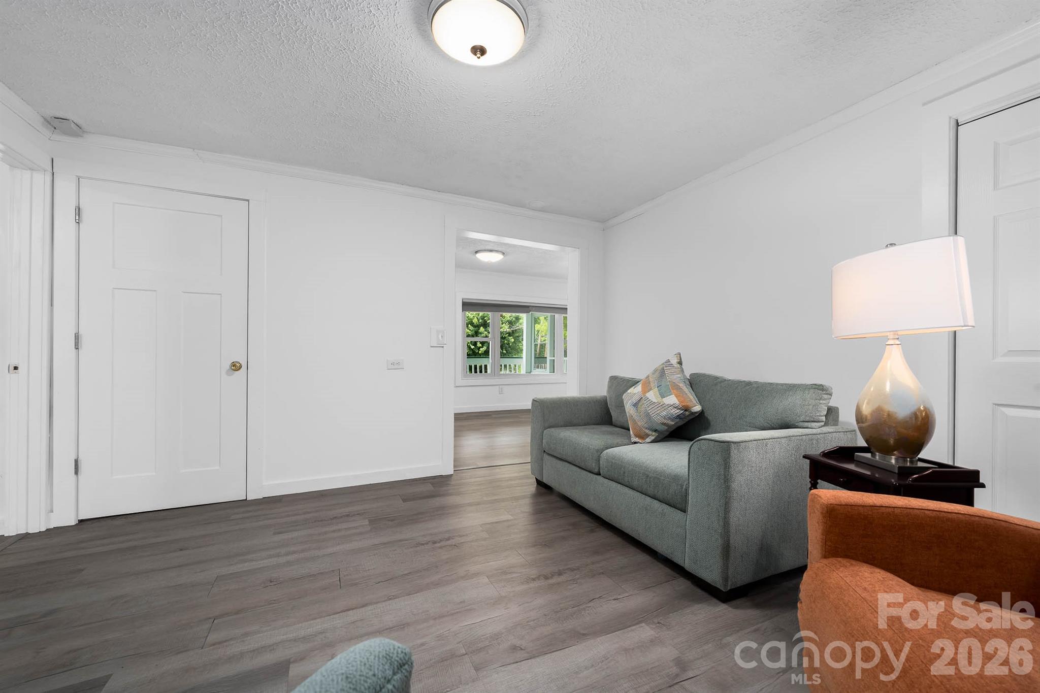 389 Rollins Road Property Photo 10