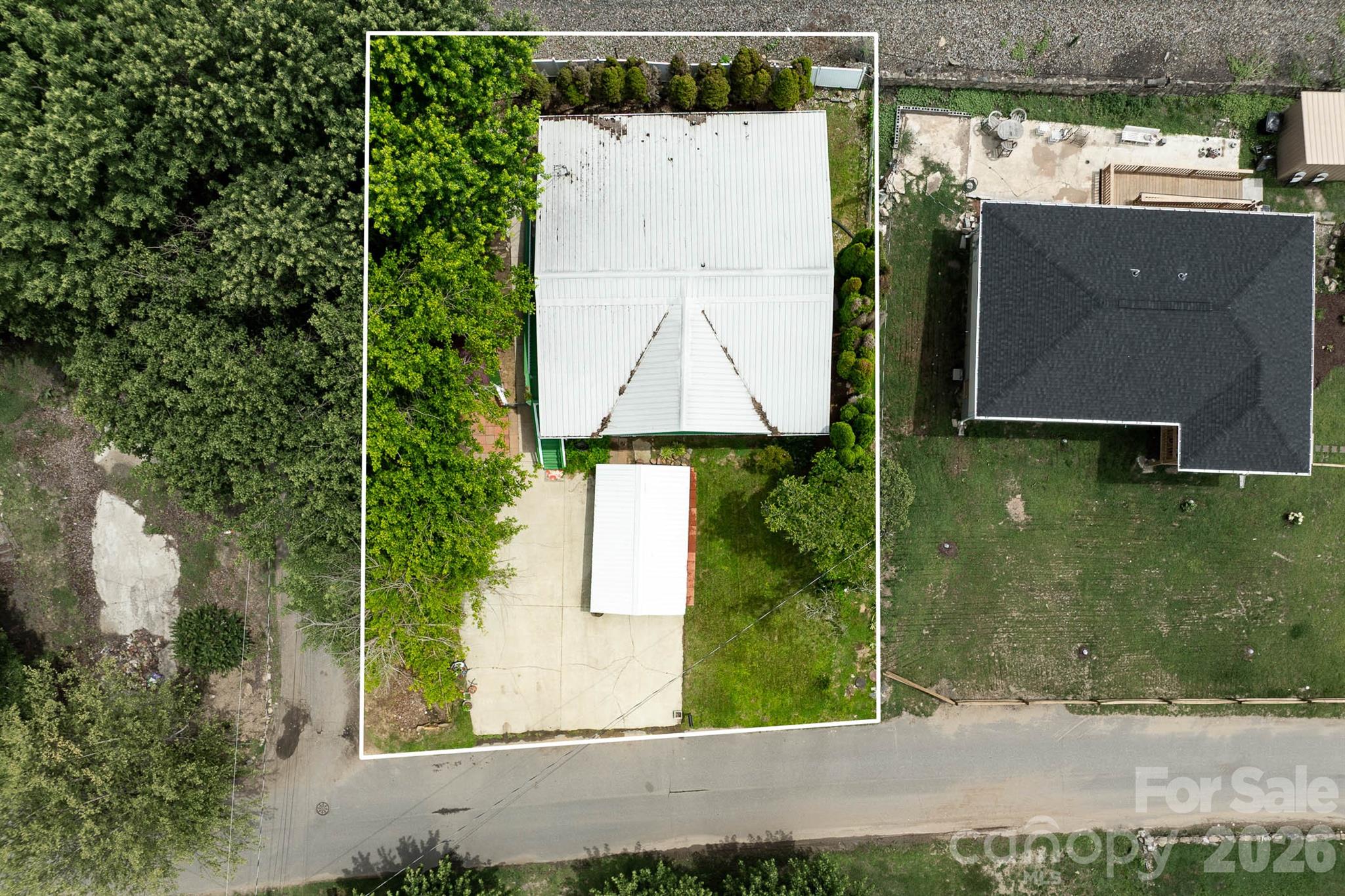 389 Rollins Road Property Photo 26