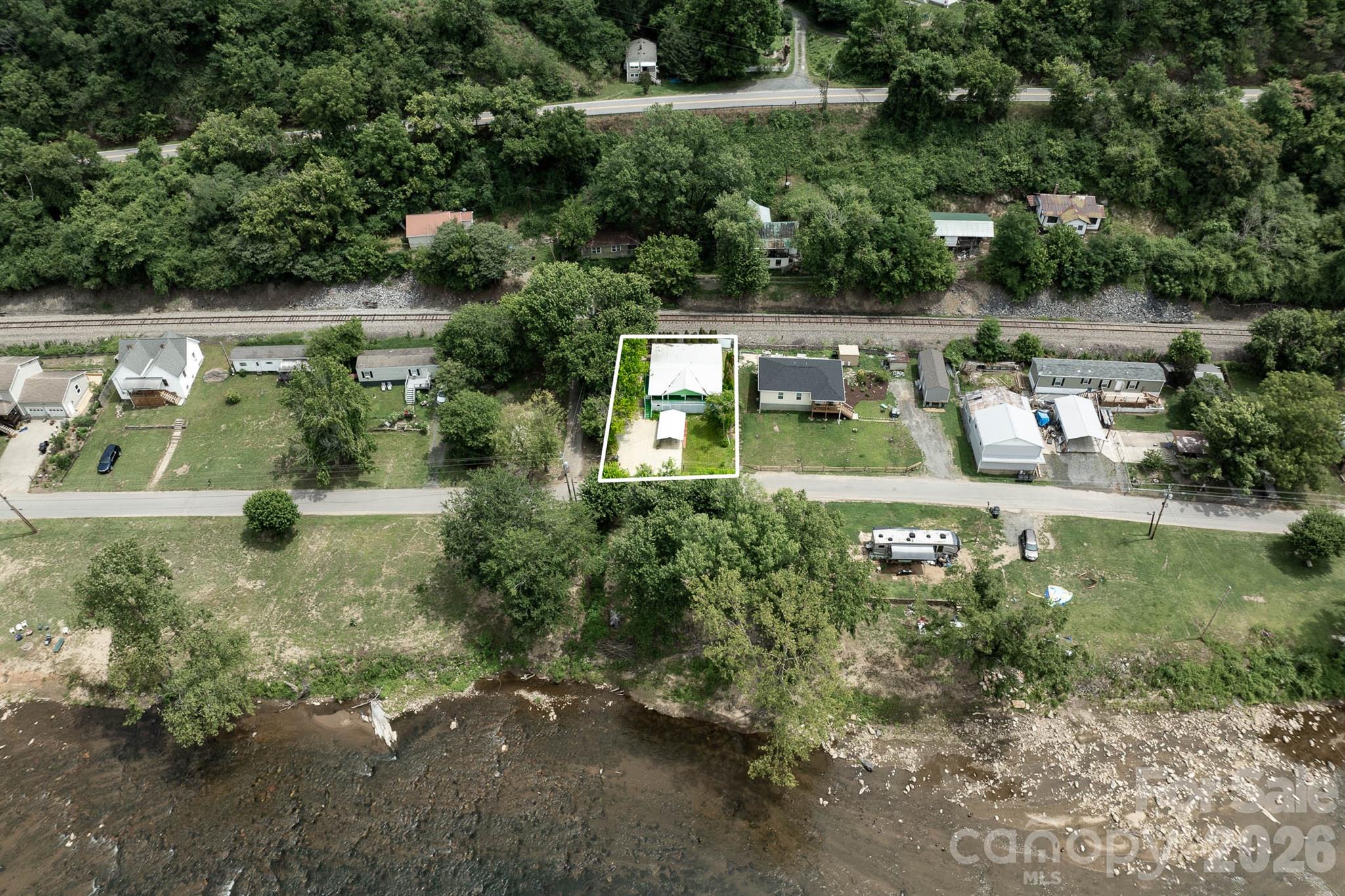 389 Rollins Road Property Photo 27