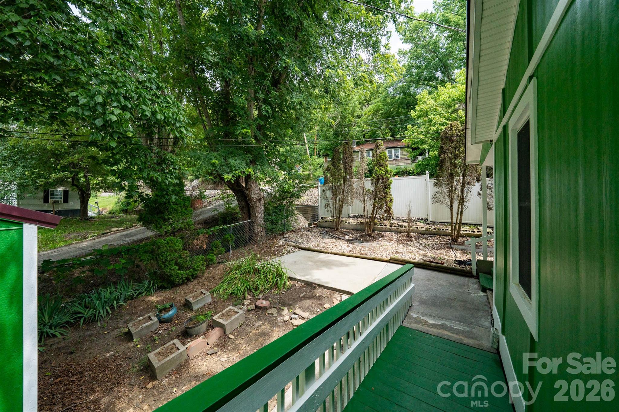 389 Rollins Road Property Photo 41