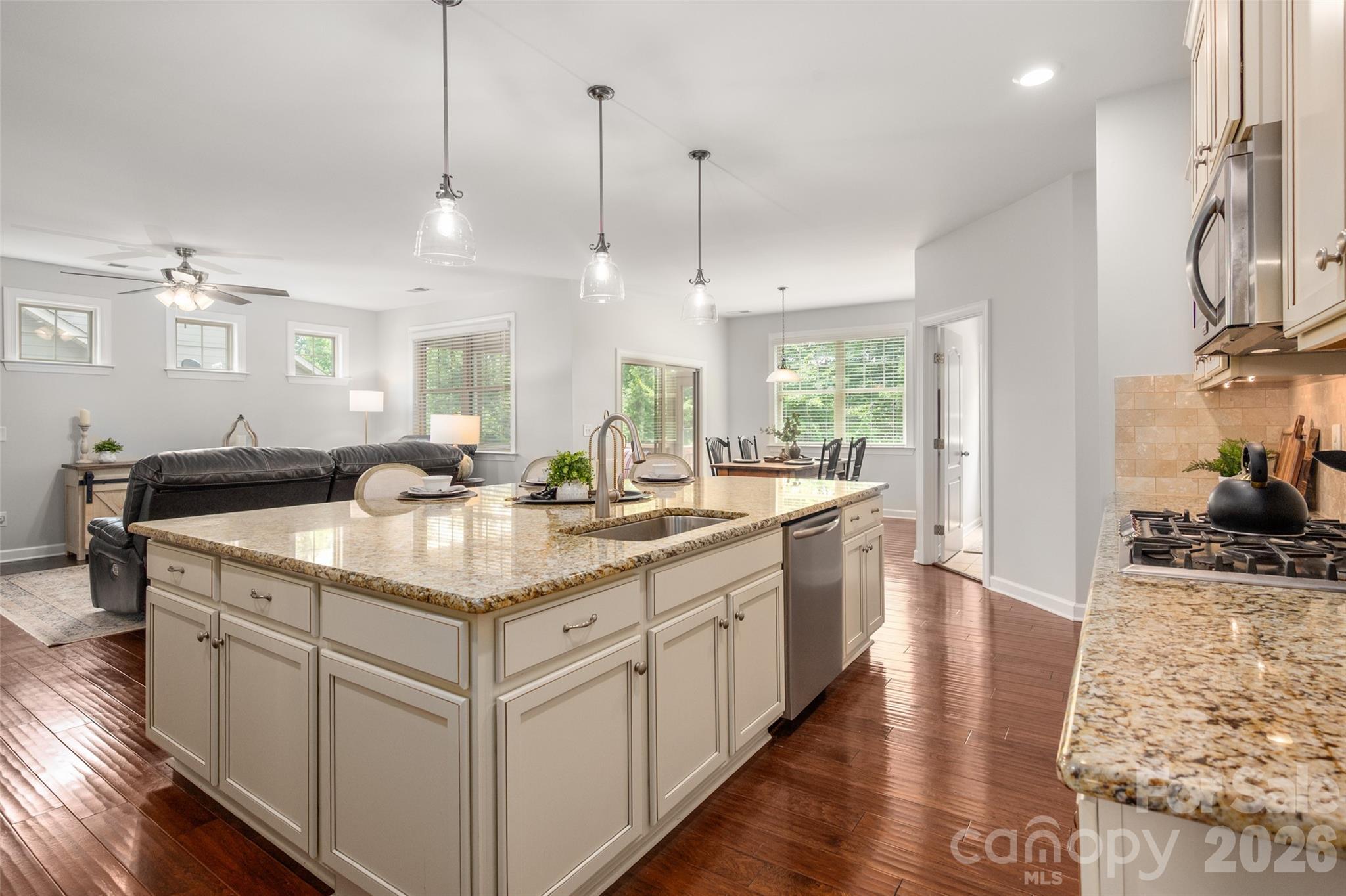 1809 Trading Path Lane Property Photo 11