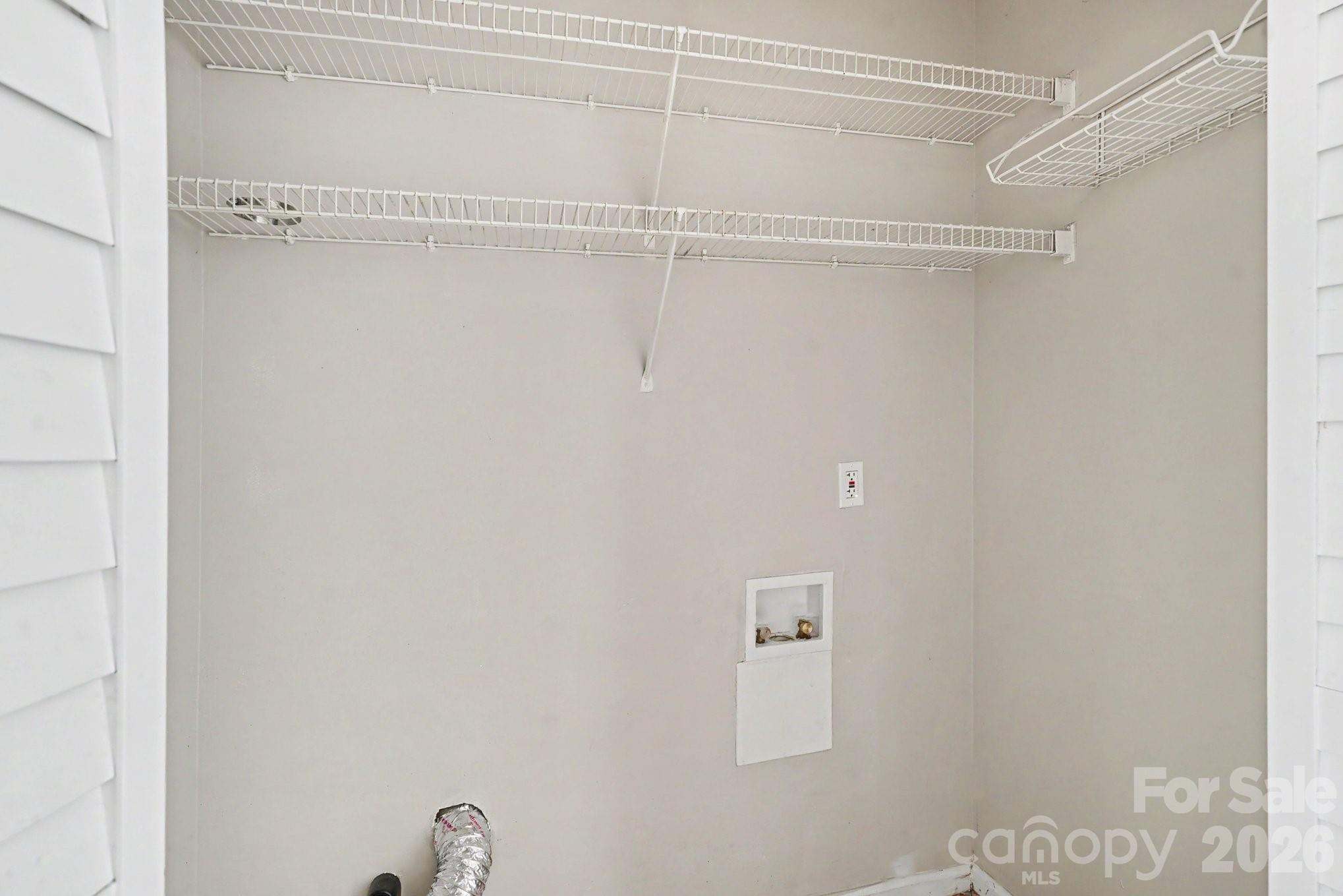 10826 Hunters Trace Court Property Photo 13