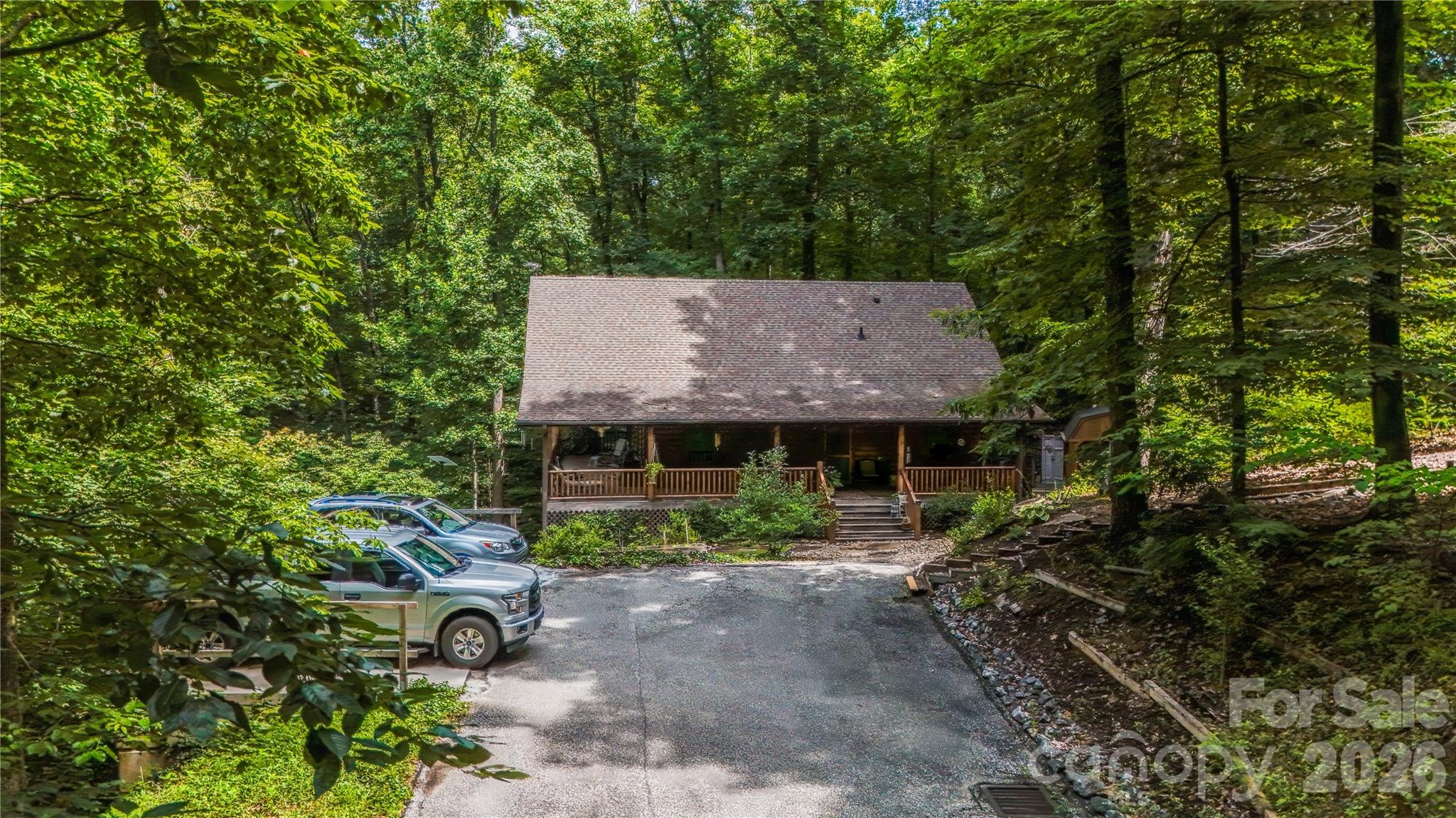 700 Howard Drive Property Photo 3