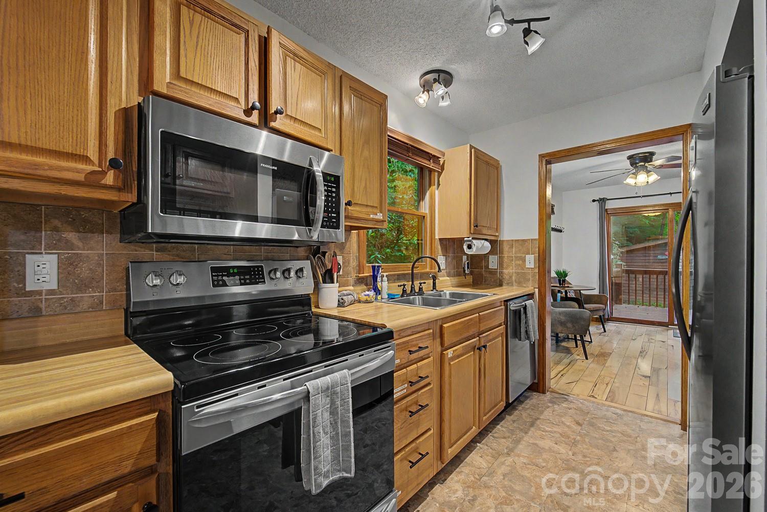 903 Plott Balsam Road Property Photo 7