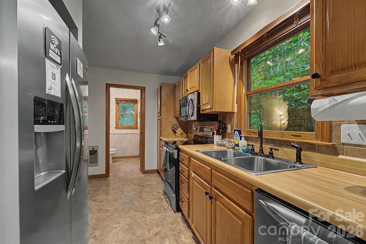 903 Plott Balsam Road Property Photo 8