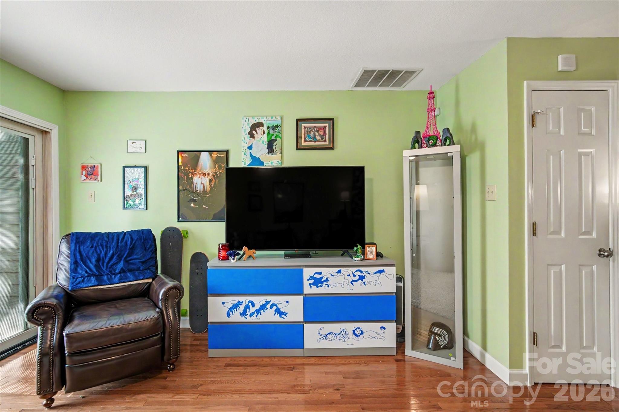 1535 South Point Road Property Photo 7