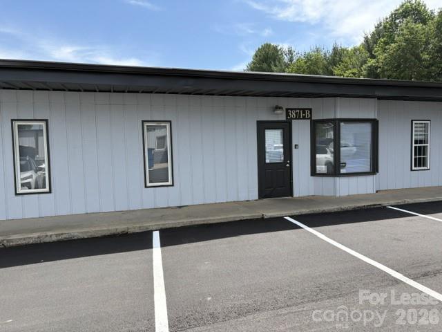 3865 Sweeten Creek Road 3871-b Property Photo 1