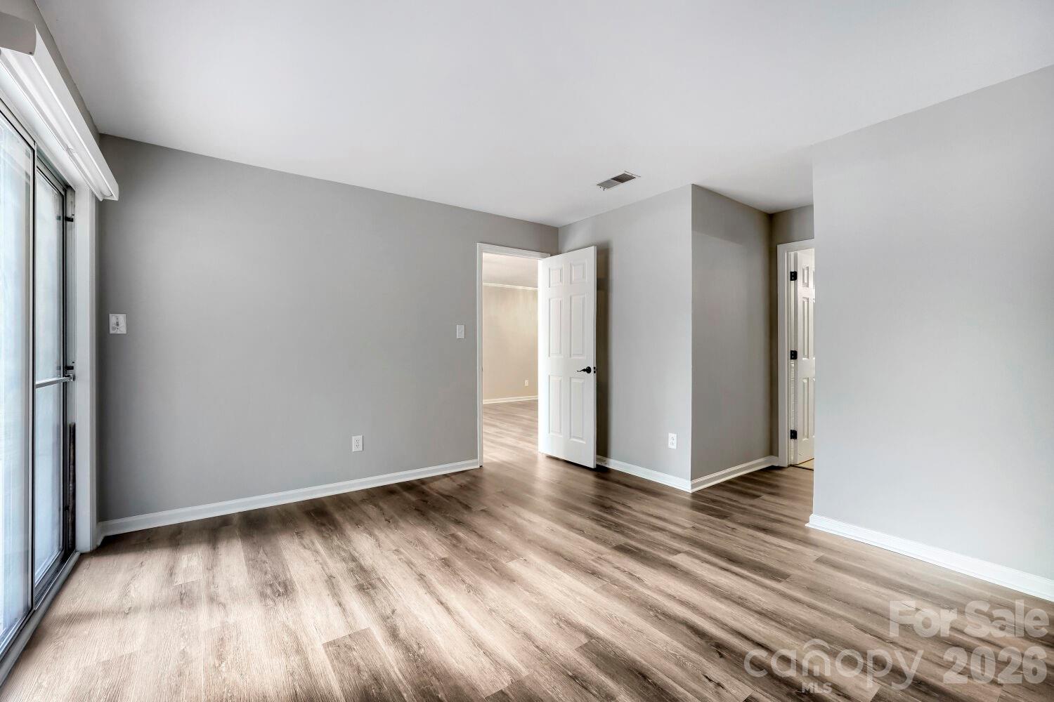 2520 Stradbrook Drive Property Photo 15