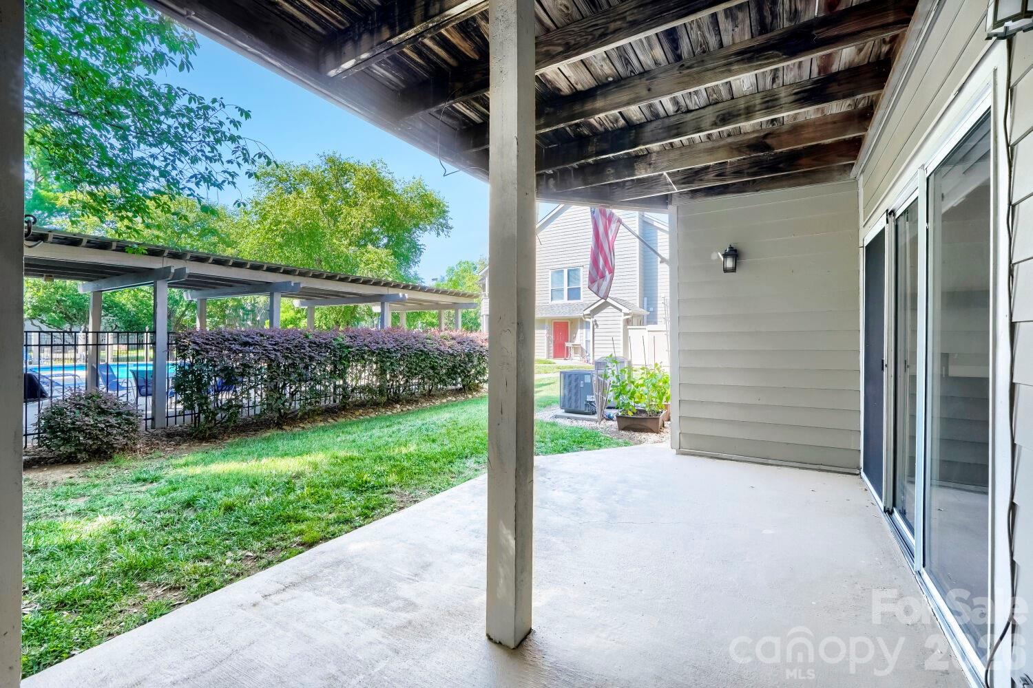 2520 Stradbrook Drive Property Photo 30