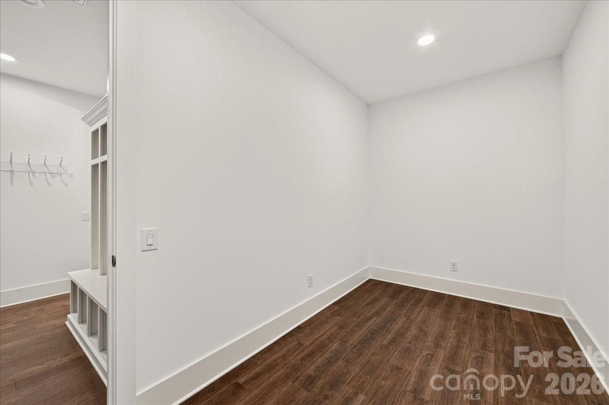 3142 Sherman Drive Property Photo 18