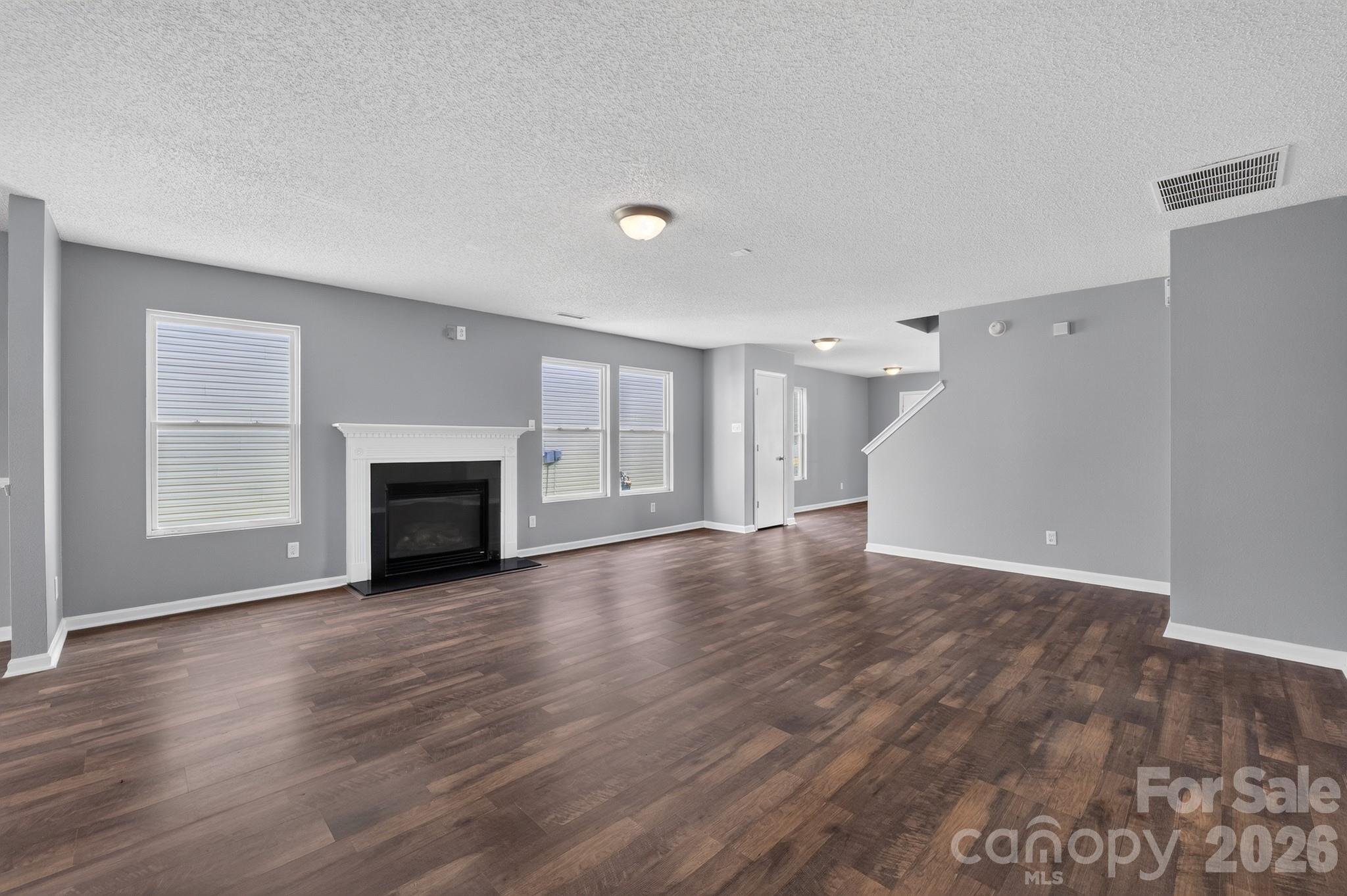 1444 Tygress Drive Property Photo 4