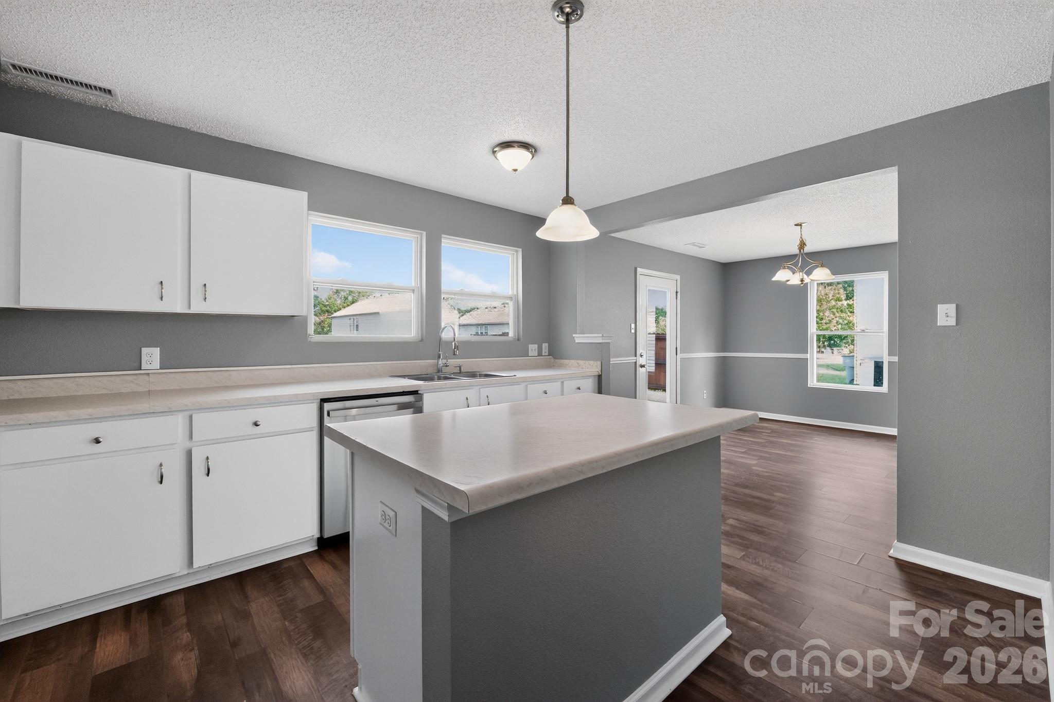 1444 Tygress Drive Property Photo 7
