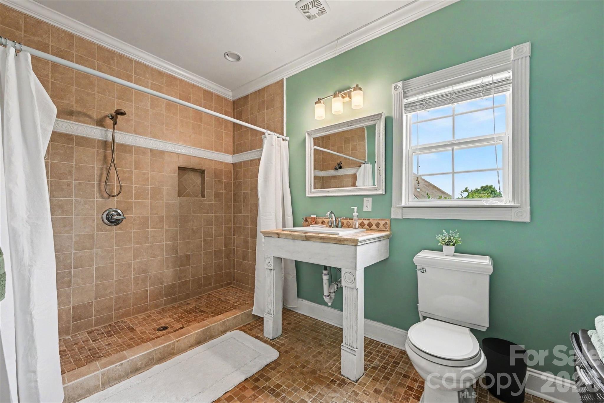2442 Smith Cove Road Property Photo 22