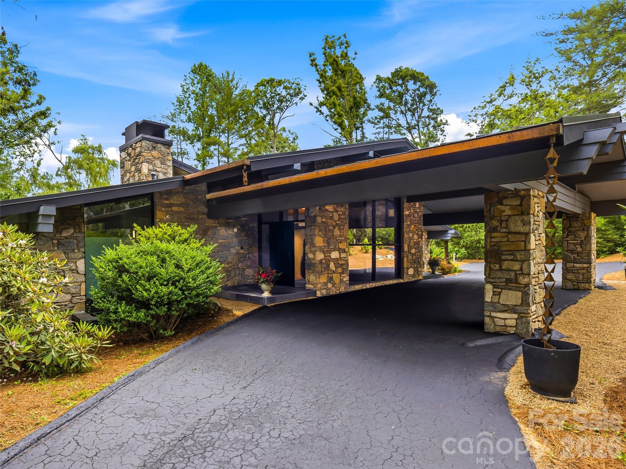 3 Holly Hill Road Property Photo 4