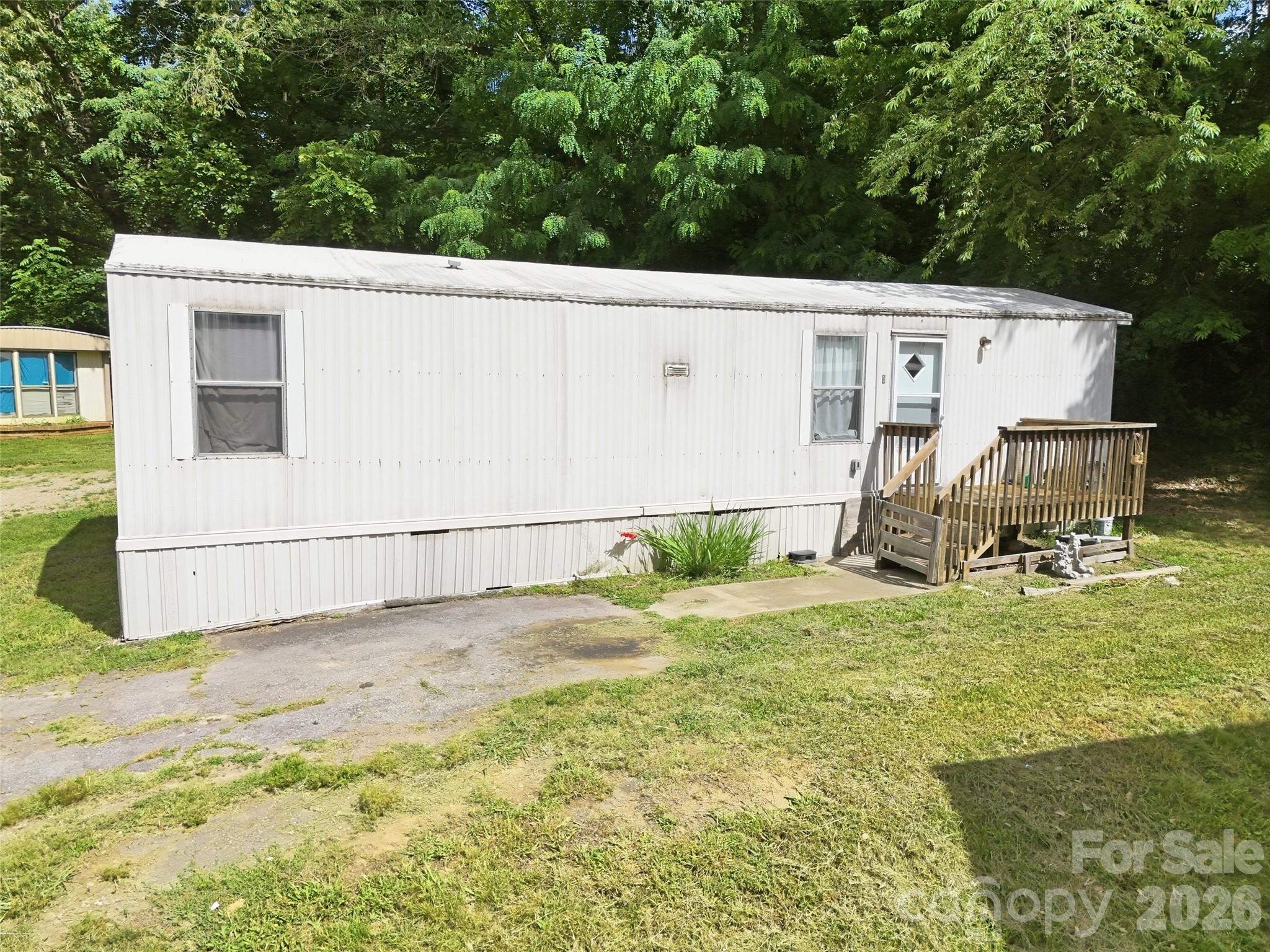 126 Lindsey Road Property Photo 3