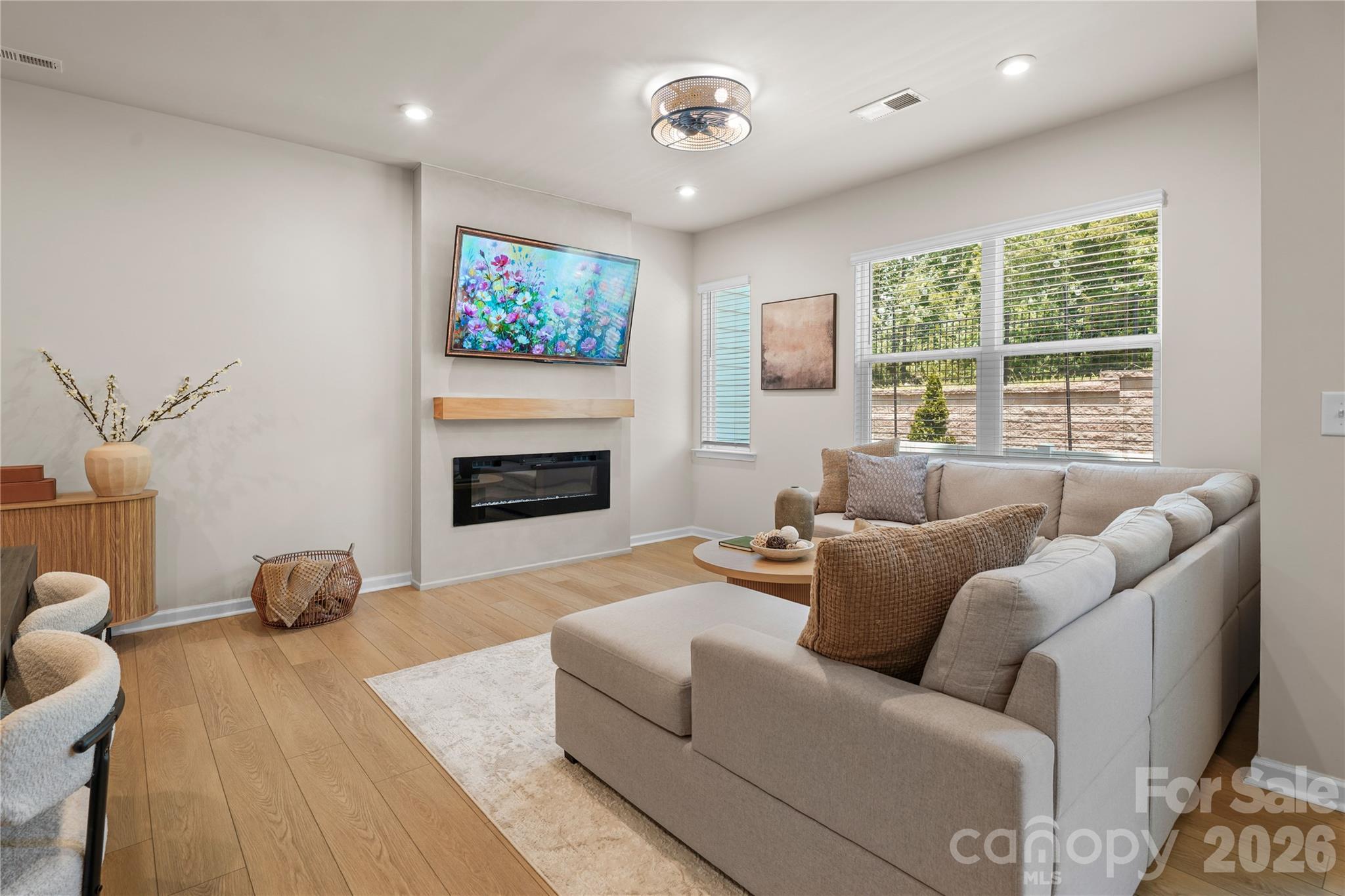 115 Forest Lake Boulevard B Property Photo 7