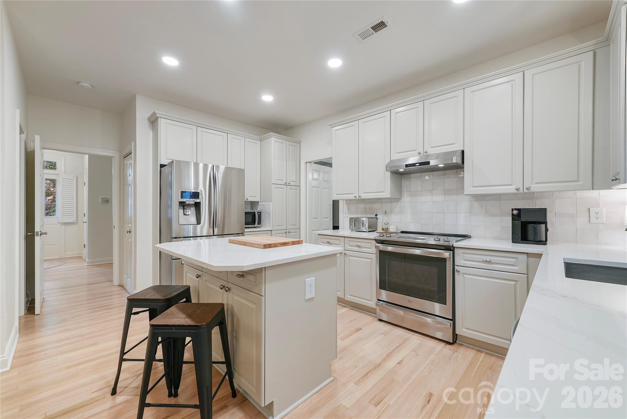 16002 Prestwoods Lane Property Photo 14