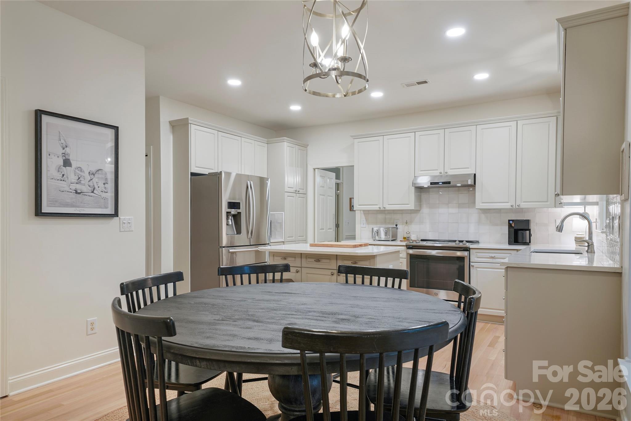 16002 Prestwoods Lane Property Photo 17