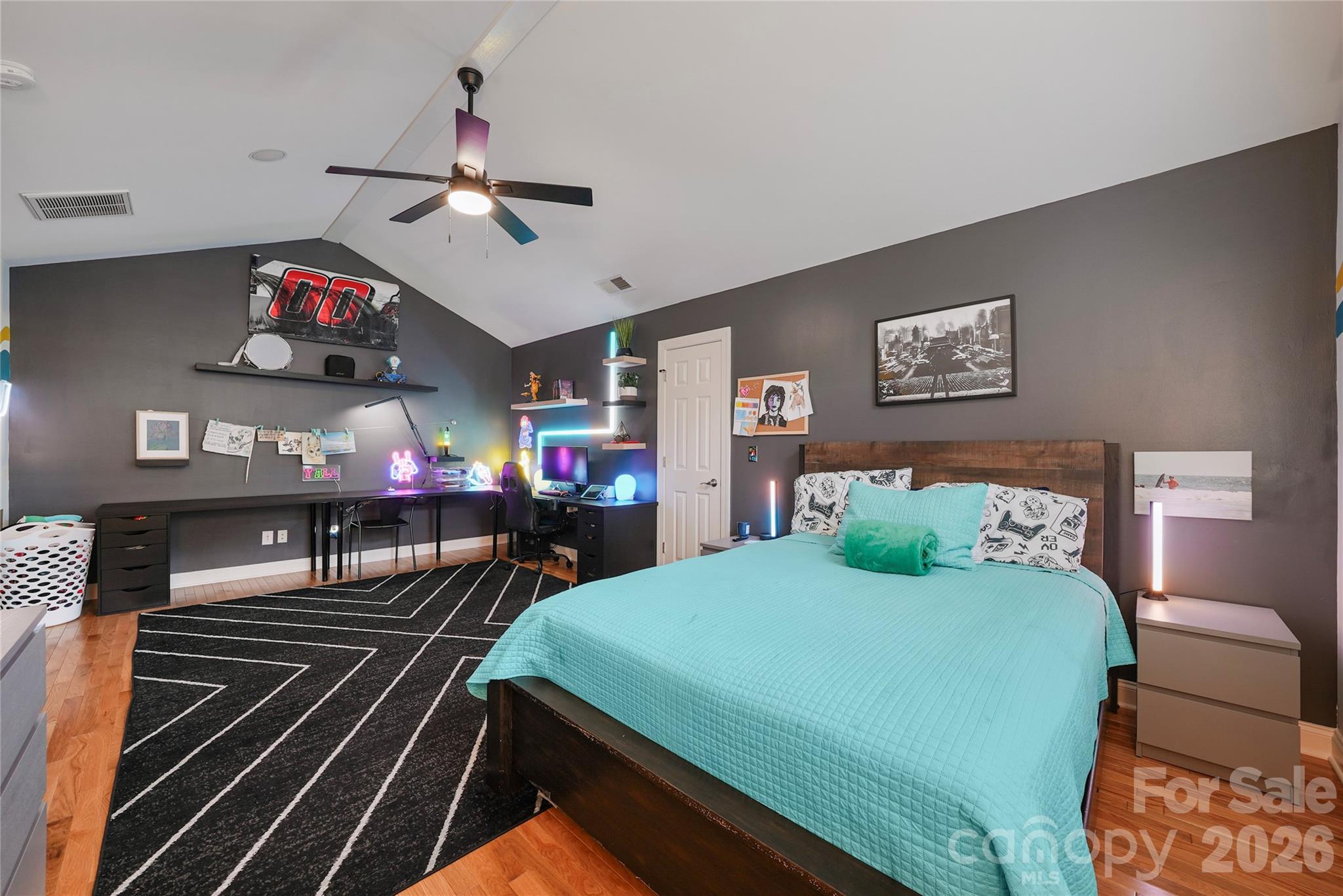 16002 Prestwoods Lane Property Photo 24