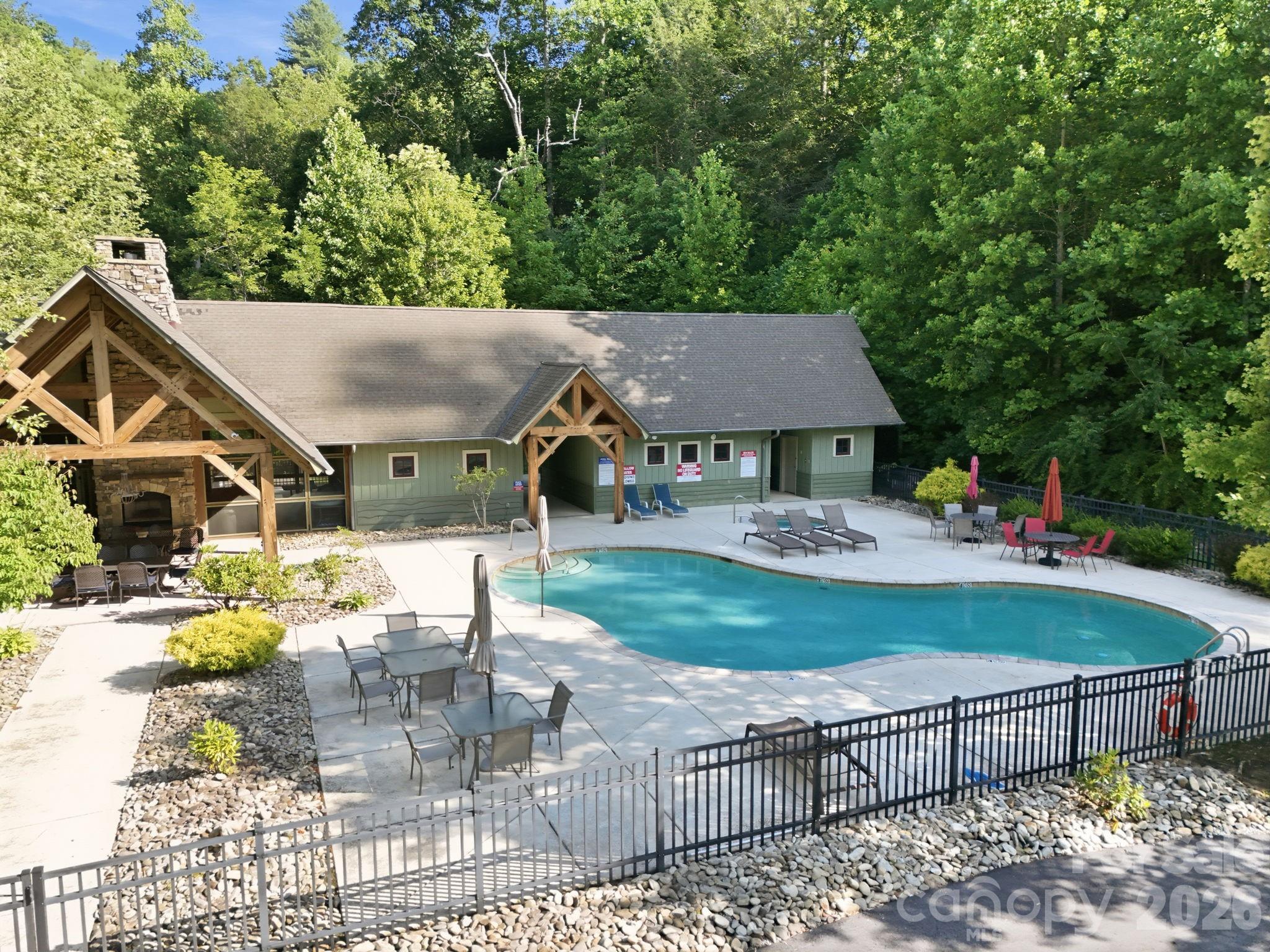 17 Sunny Morning Court Property Photo 15