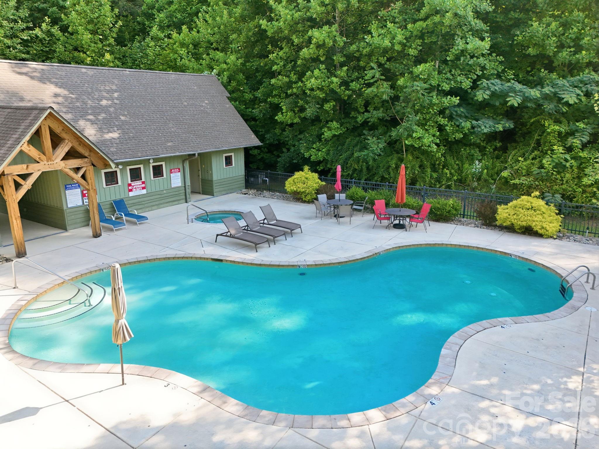 17 Sunny Morning Court Property Photo 16