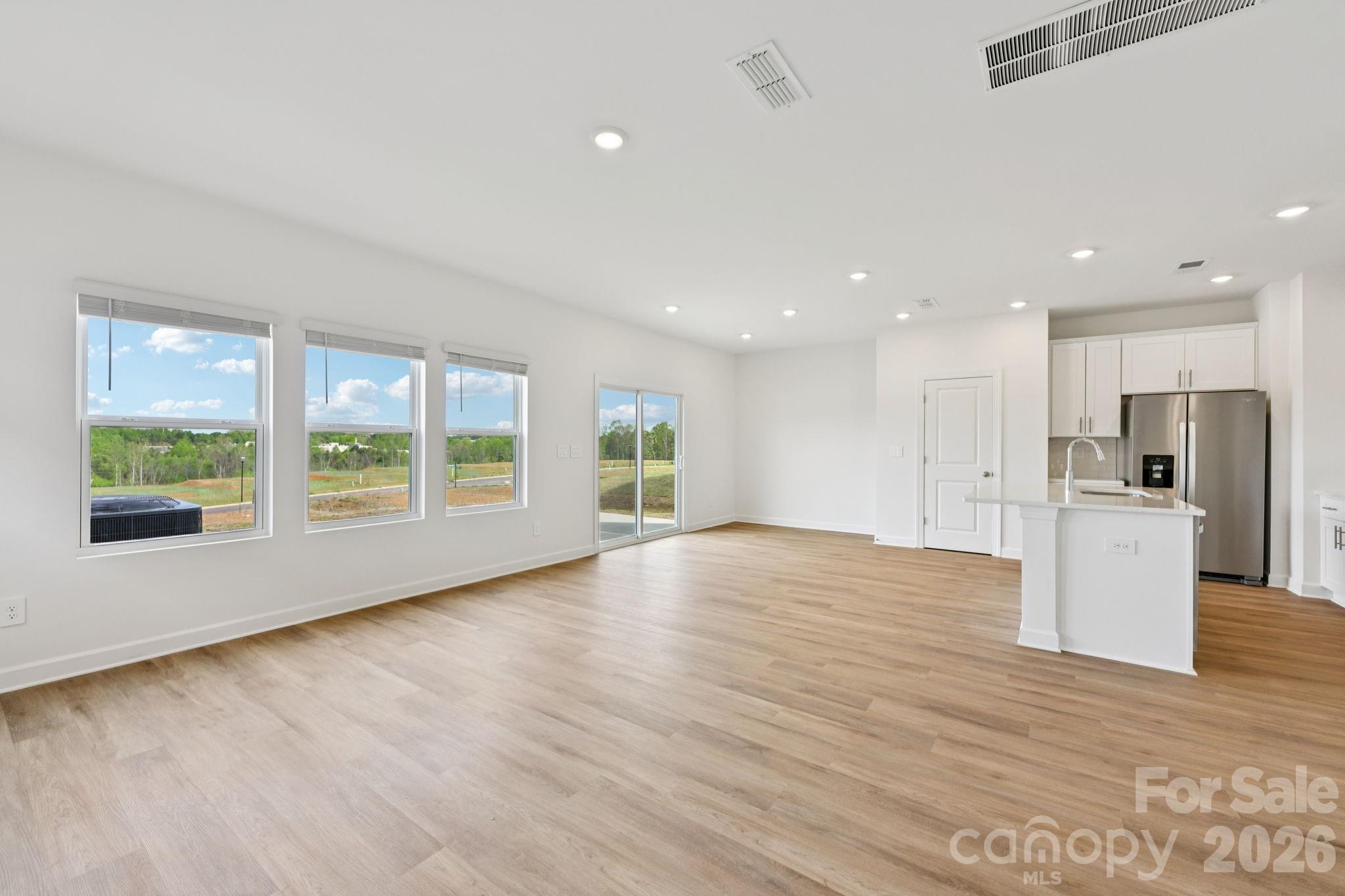 205 Alden Court Property Photo 4